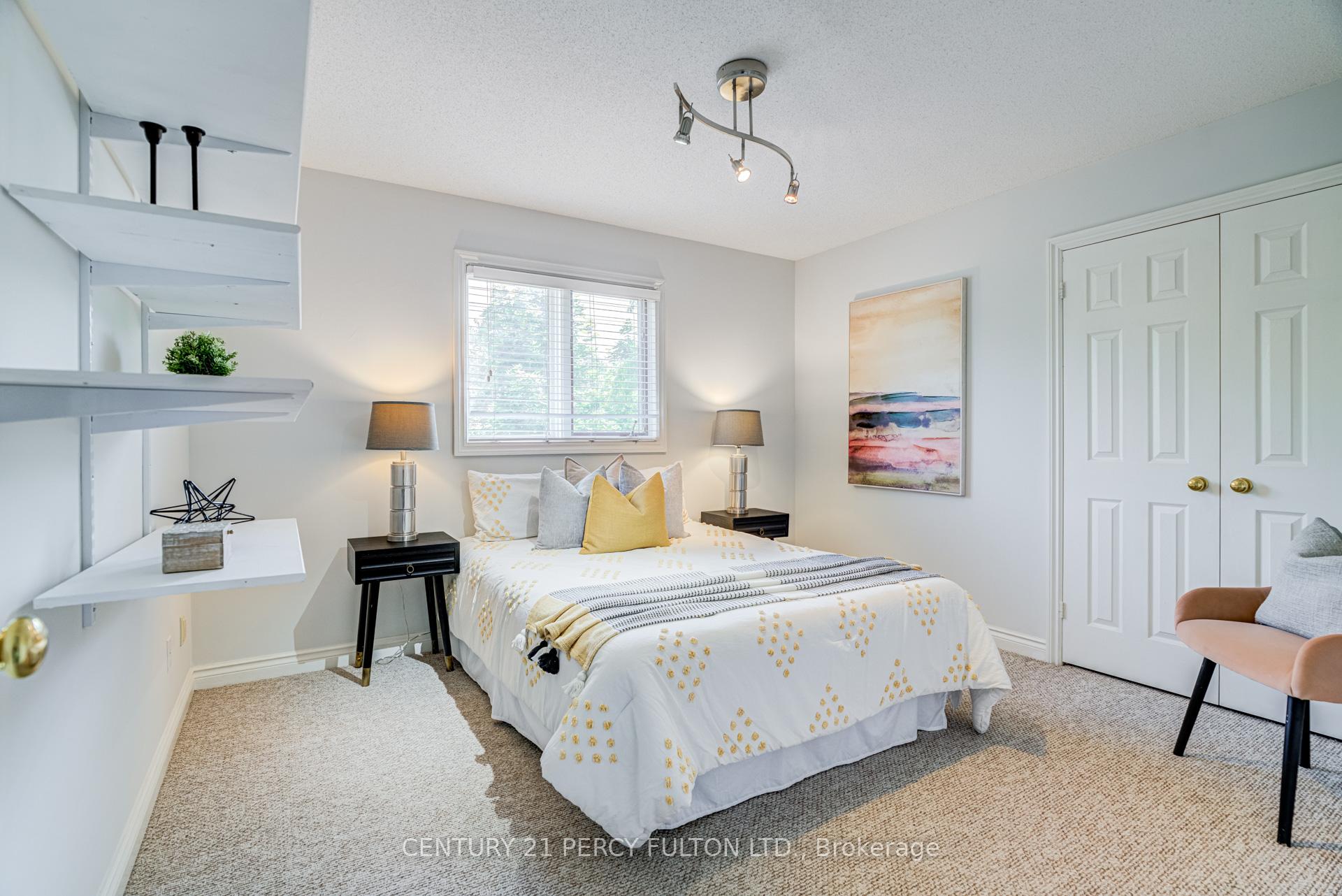 Photo 30 of 898 Baylawn Drive, Pickering, Liverpool — HOMEH