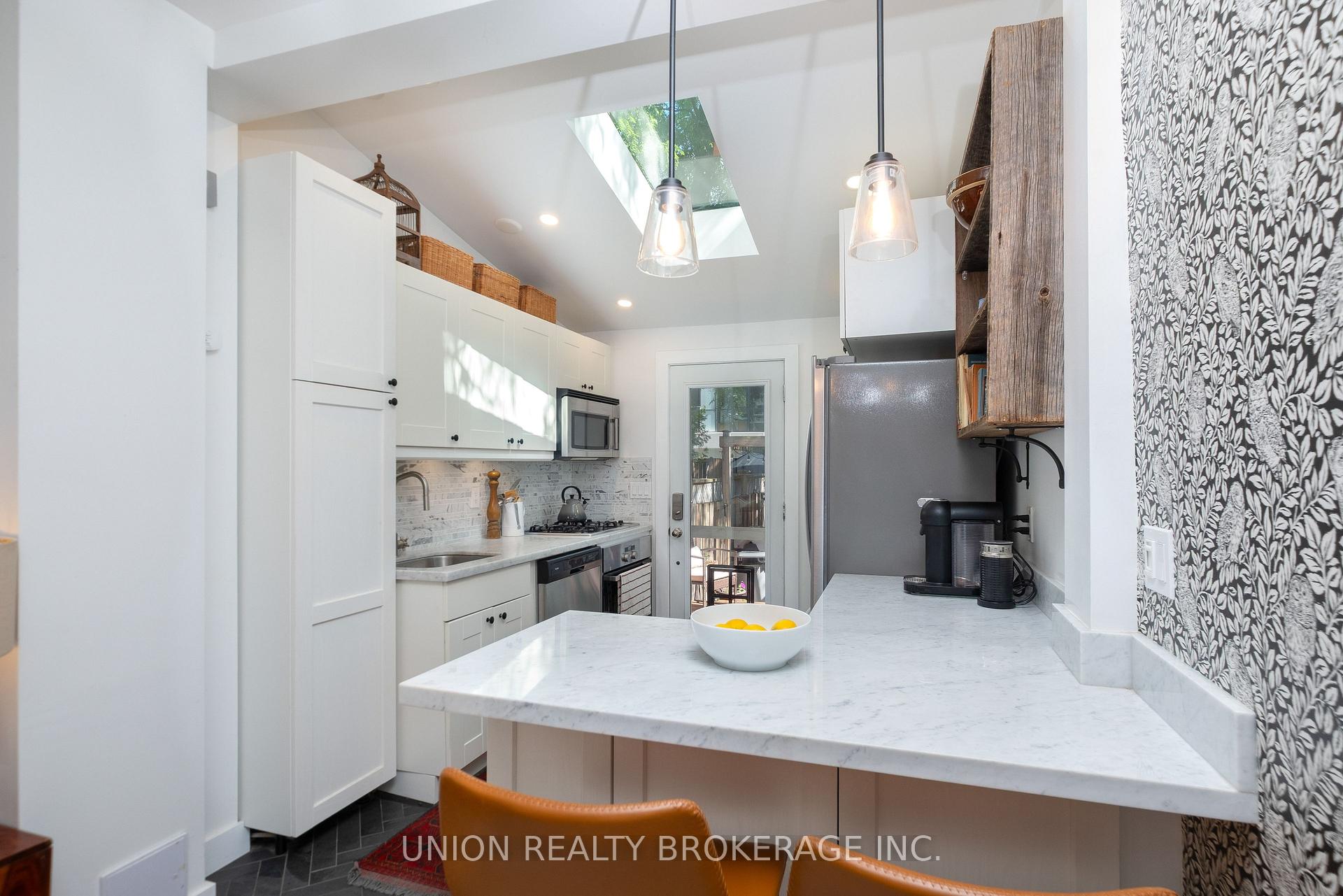 Photo 13 of 11 Battenberg Avenue, Toronto, Woodbine Corridor — HOMEH