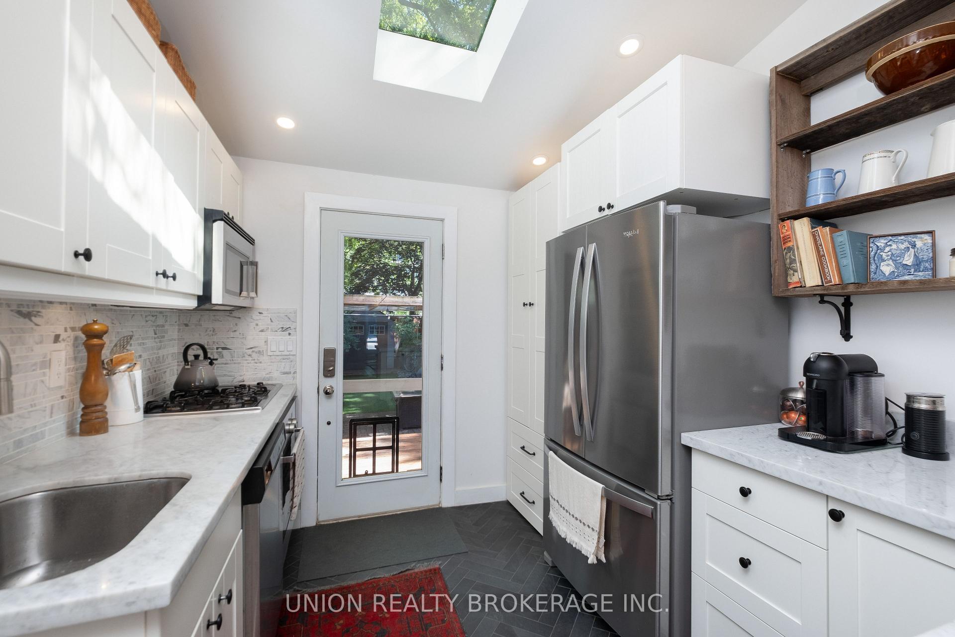 Photo 15 of 11 Battenberg Avenue, Toronto, Woodbine Corridor — HOMEH