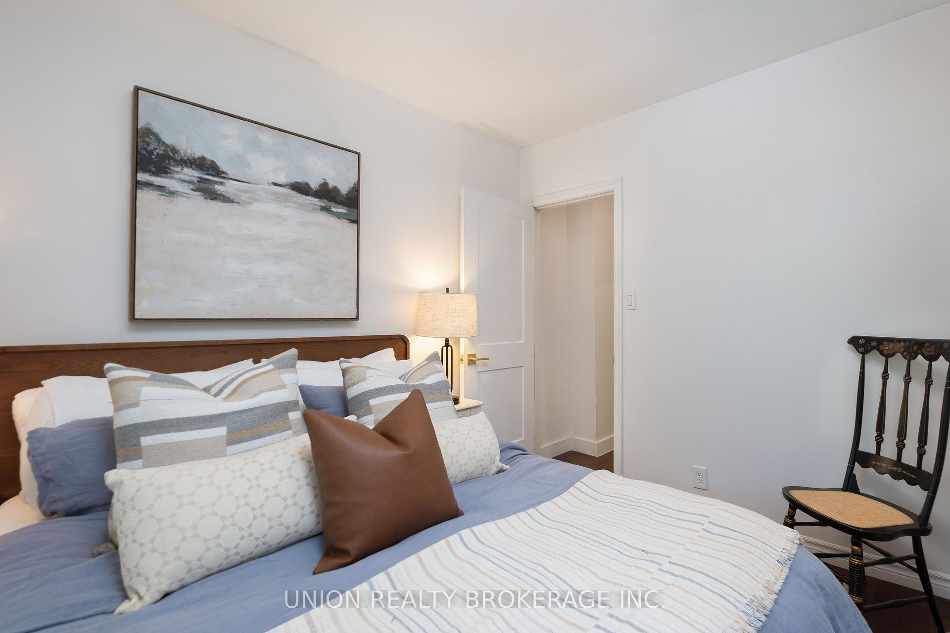 Photo 19 of 11 Battenberg Avenue, Toronto, Woodbine Corridor — HOMEH