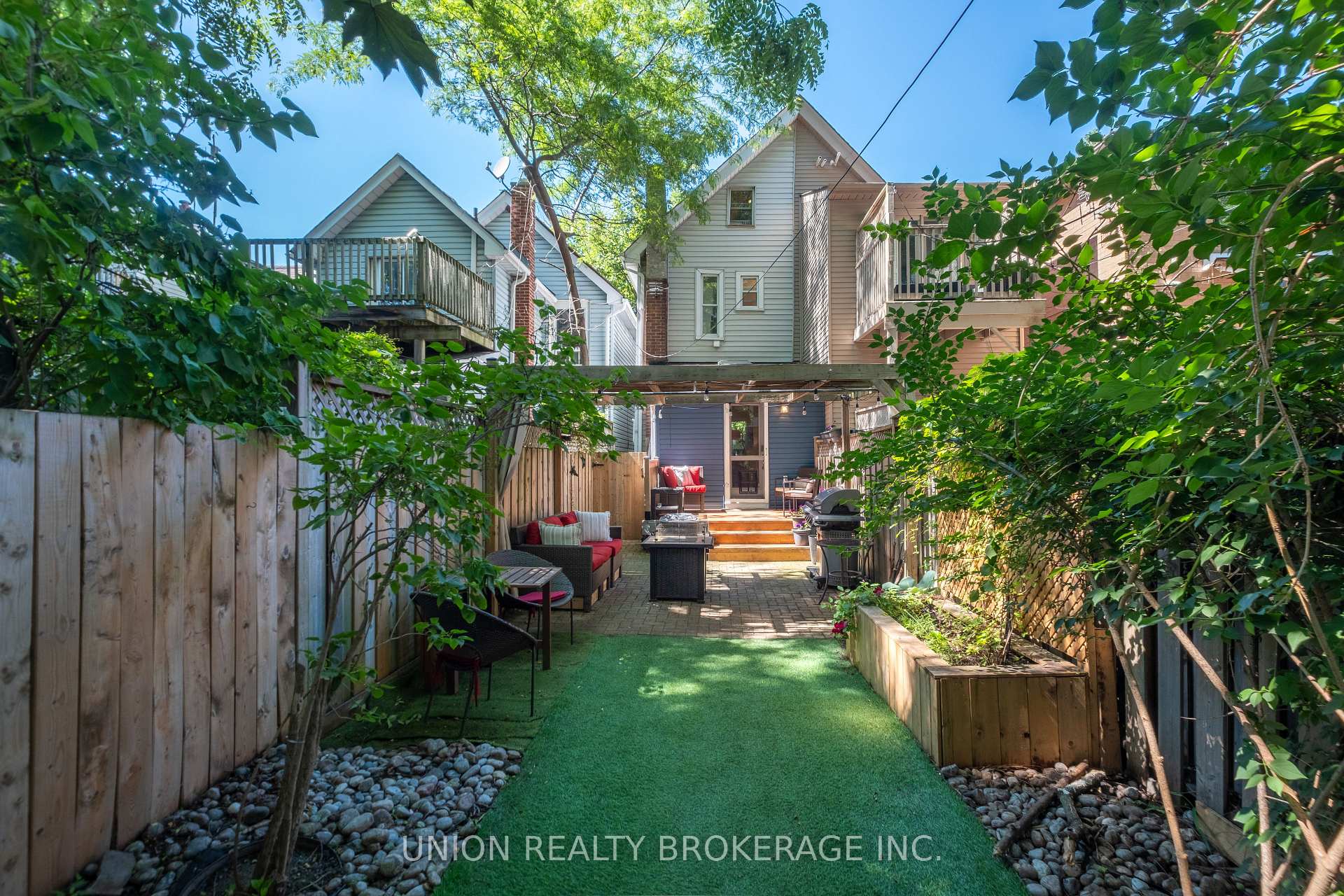 Photo 30 of 11 Battenberg Avenue, Toronto, Woodbine Corridor — HOMEH