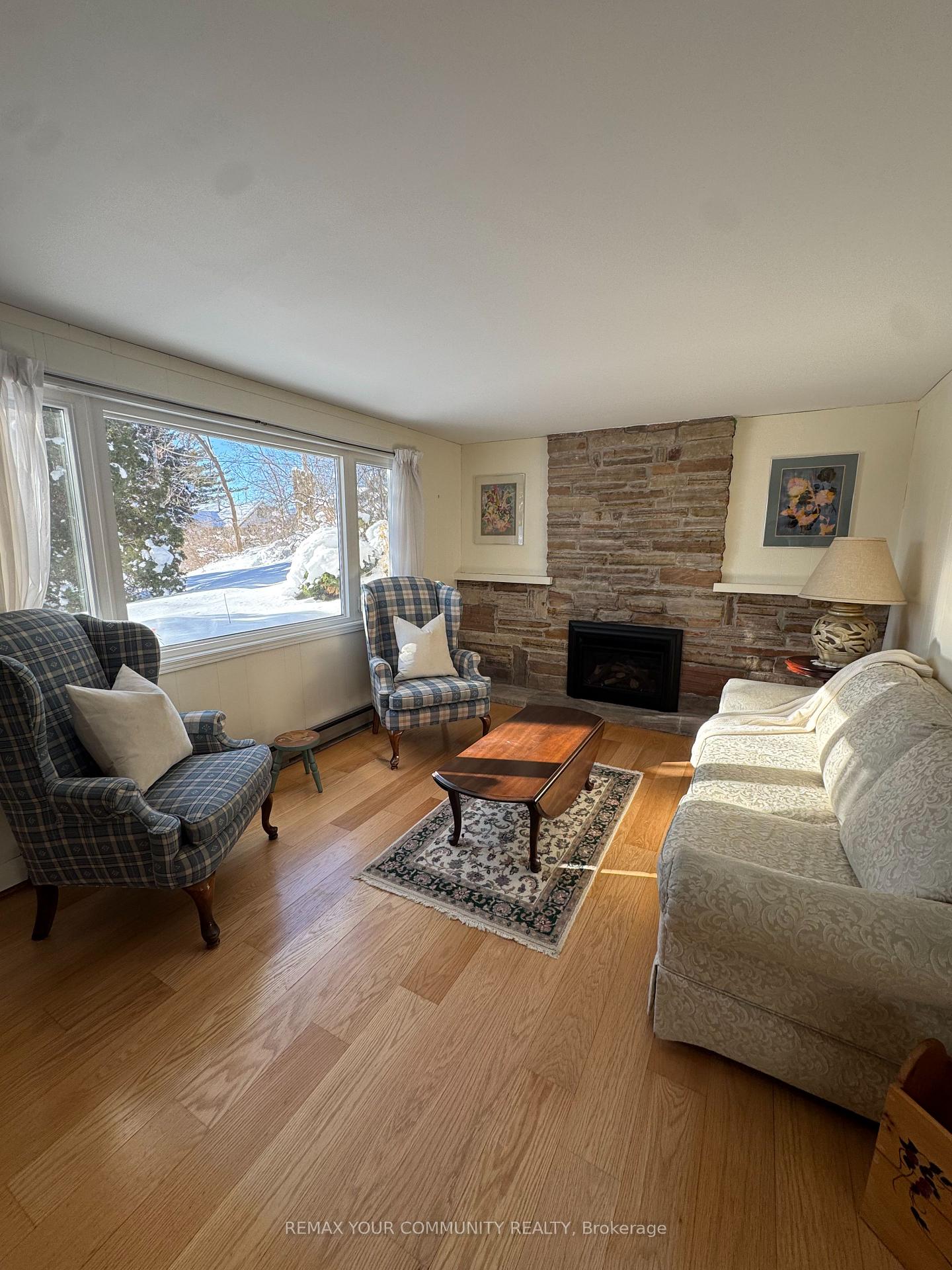 Photo 10 of 258 Lakeview Boulevard, Georgina, Keswick South — HOMEH