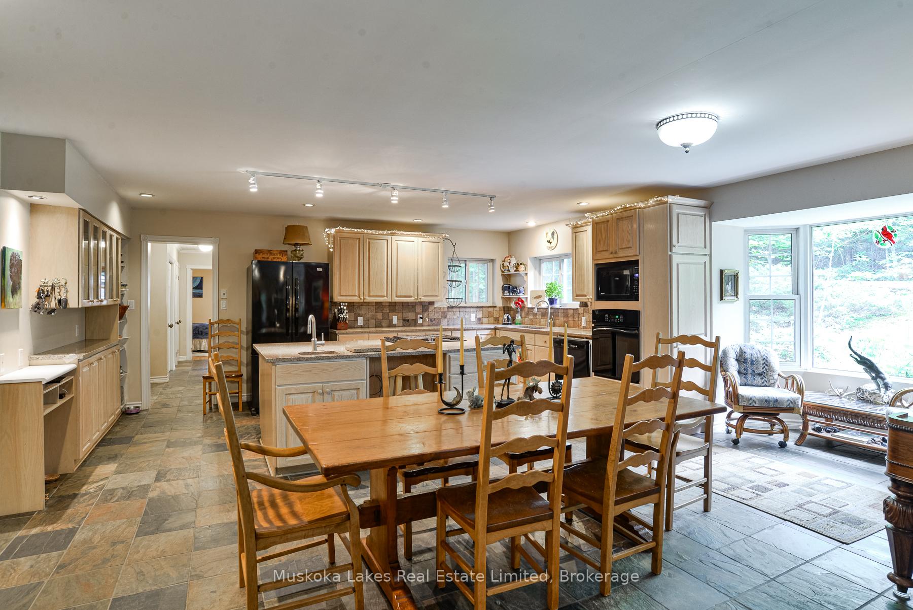 Photo 7 of 1115 Partridge Lane, Bracebridge, Monck (Bracebridge) — HOMEH