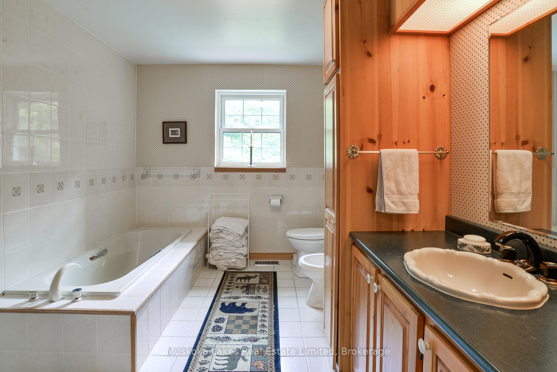 Photo 18 of 1115 Partridge Lane, Bracebridge, Monck (Bracebridge) — HOMEH