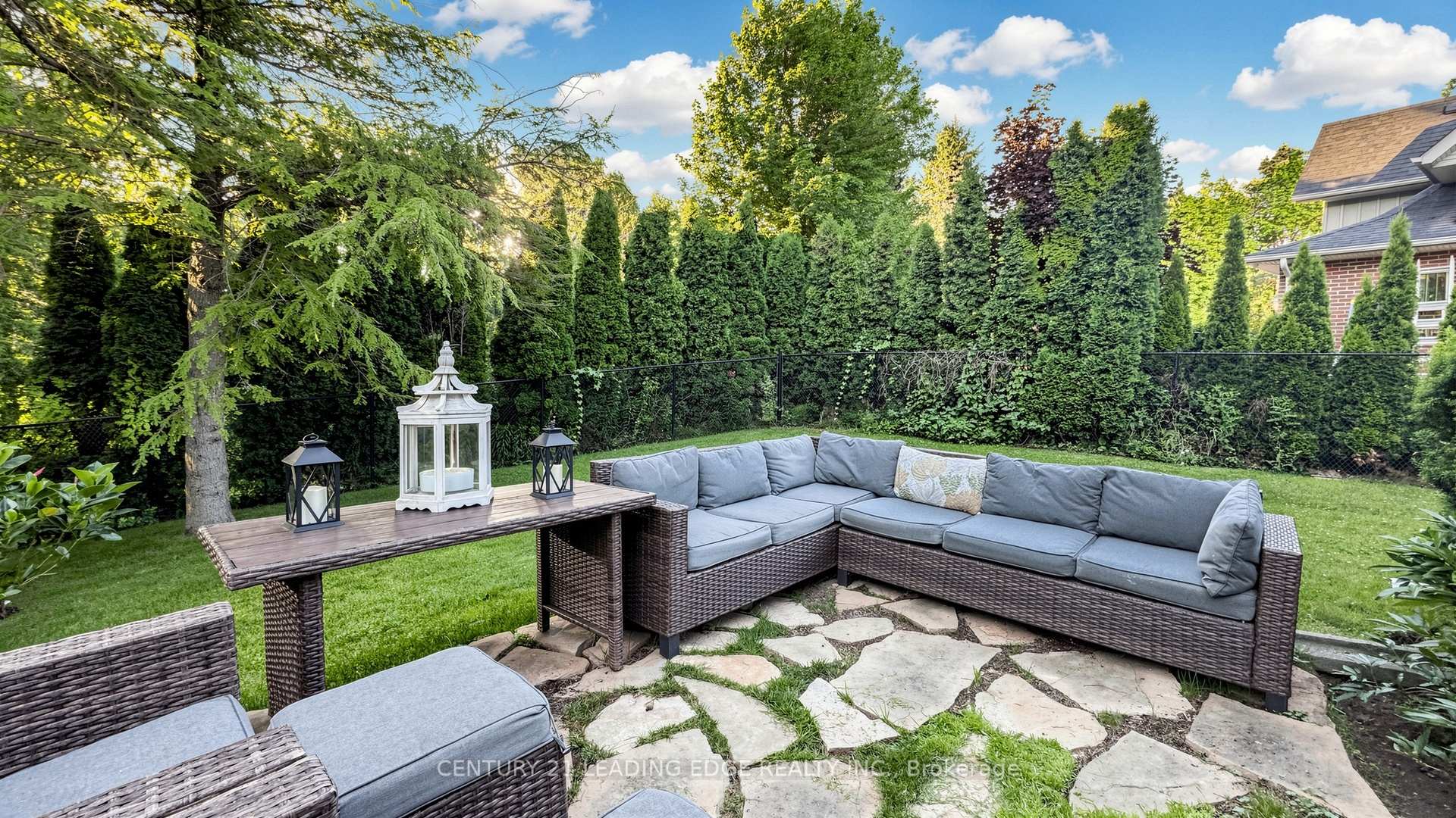 Photo 42 of 31 Victoria Avenue, Markham, Unionville — HOMEH