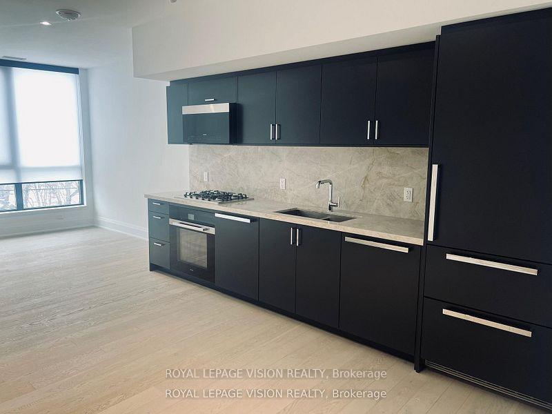 Photo 4 of Unit 211, 505 Glencairn Avenue, Toronto, Englemount-Lawrence — HOMEH