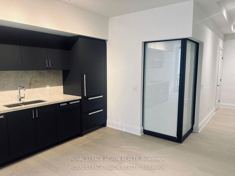 Photo 6 of Unit 211, 505 Glencairn Avenue, Toronto, Englemount-Lawrence — HOMEH