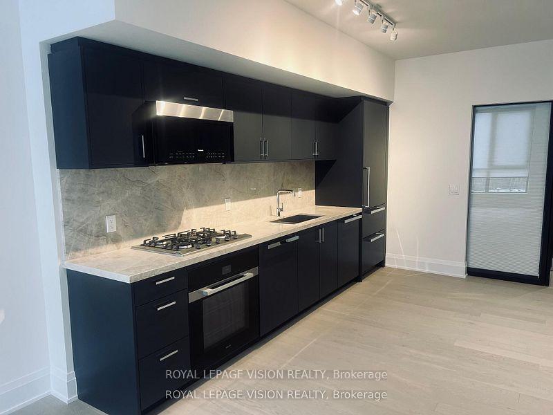 Photo 7 of Unit 211, 505 Glencairn Avenue, Toronto, Englemount-Lawrence — HOMEH
