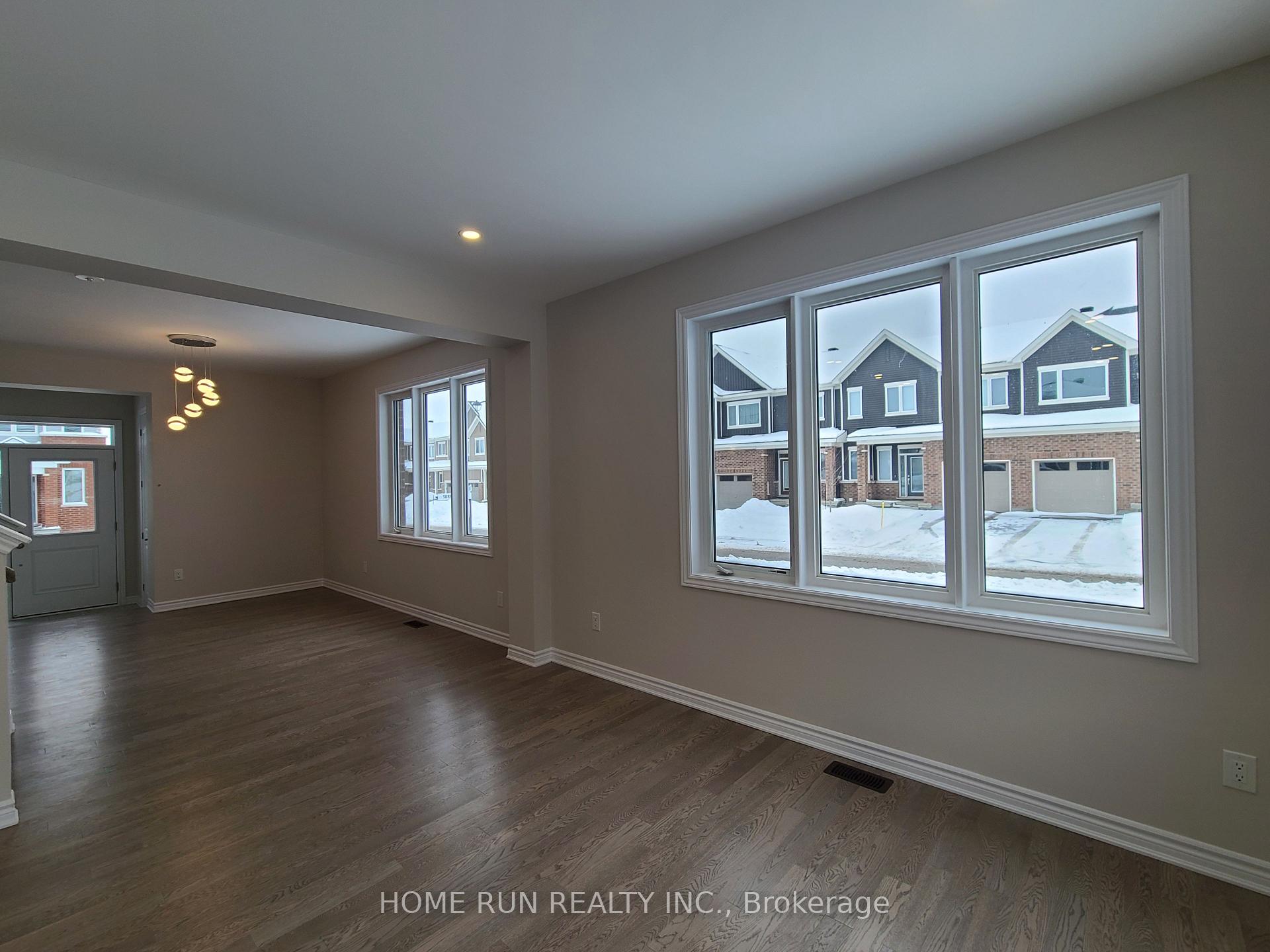 Photo 4 of 241 Surface Lane, Ottawa, Barrhaven - Half Moon Bay — HOMEH