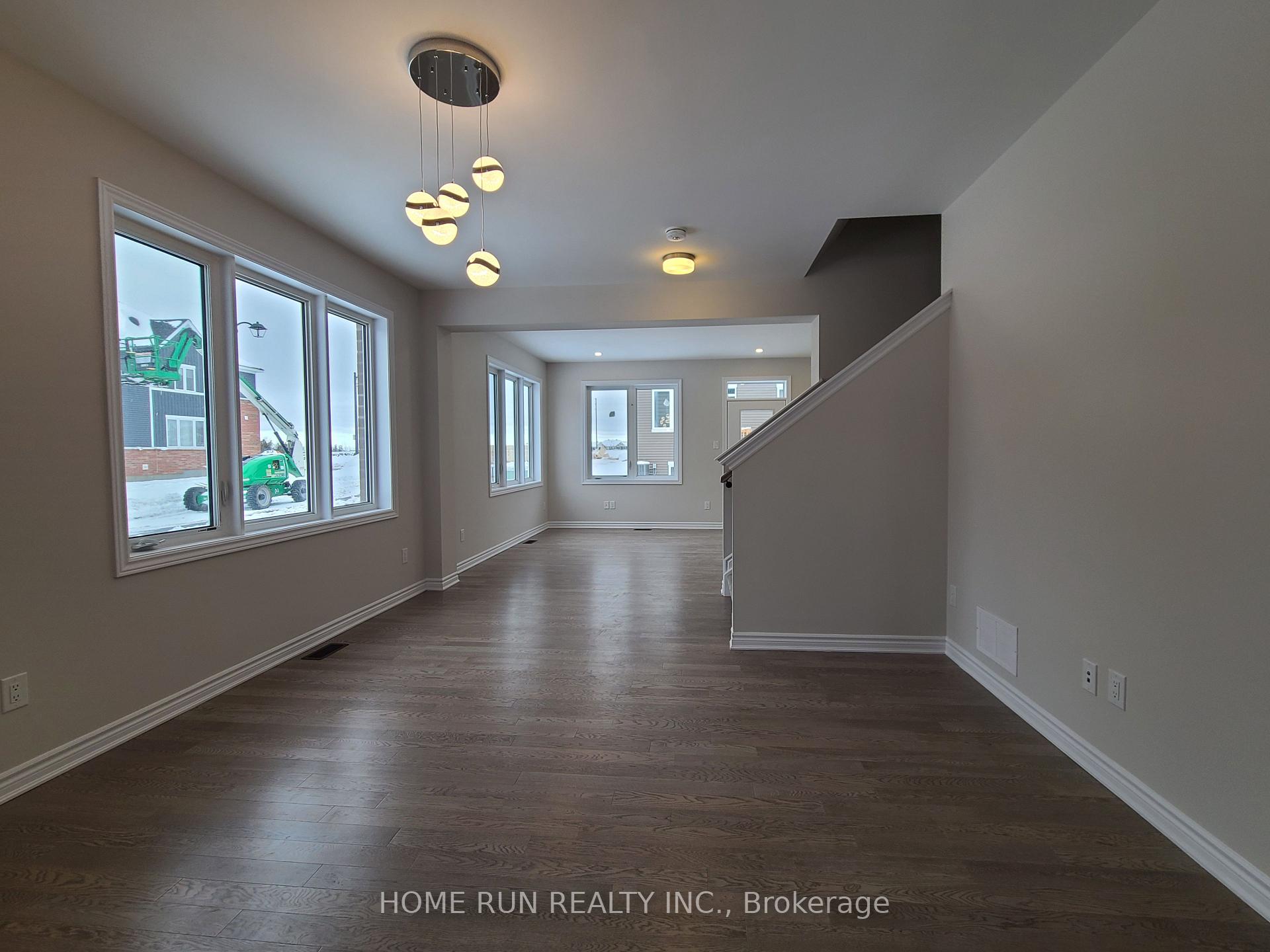 Photo 5 of 241 Surface Lane, Ottawa, Barrhaven - Half Moon Bay — HOMEH