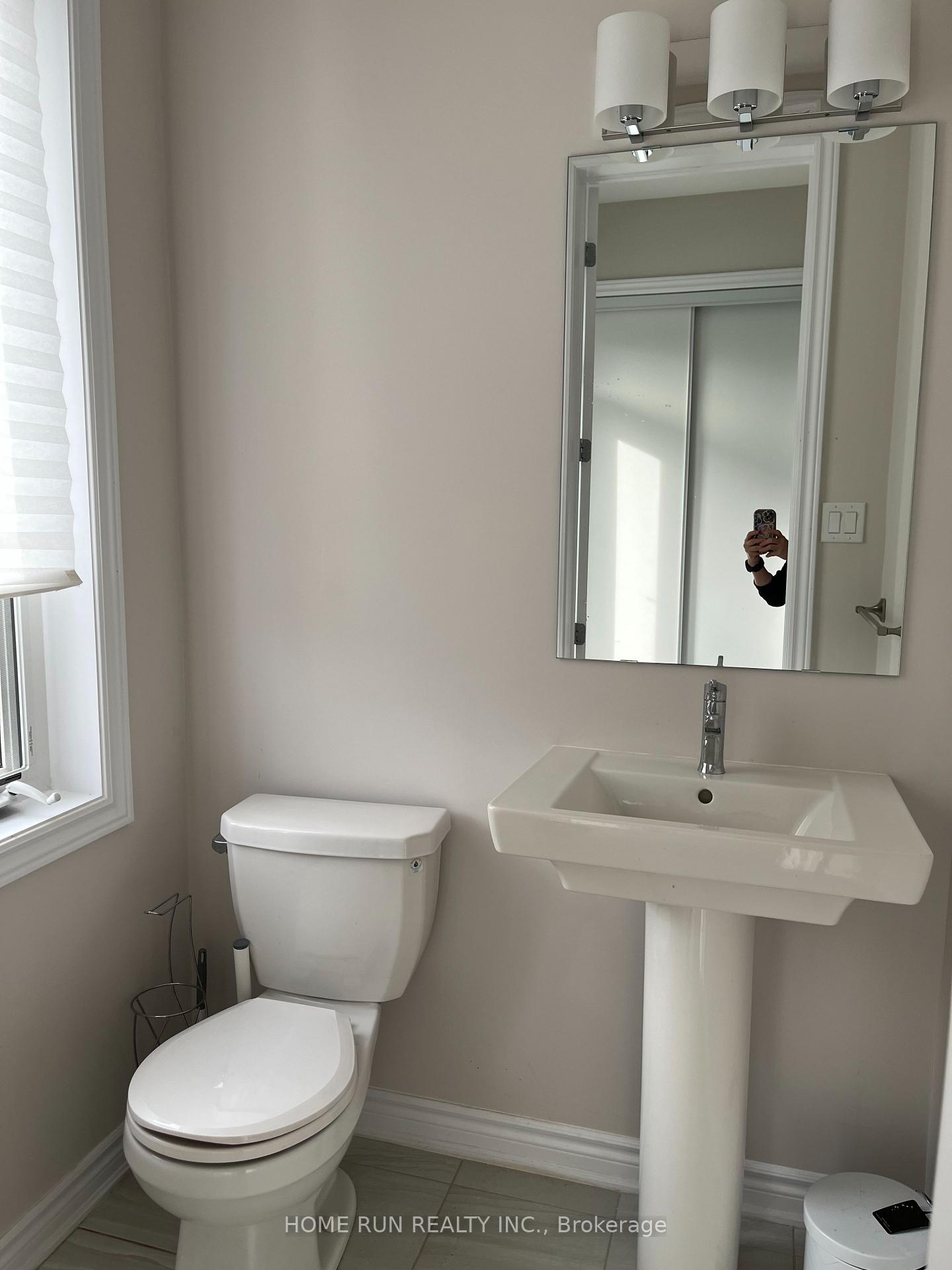Photo 7 of 241 Surface Lane, Ottawa, Barrhaven - Half Moon Bay — HOMEH