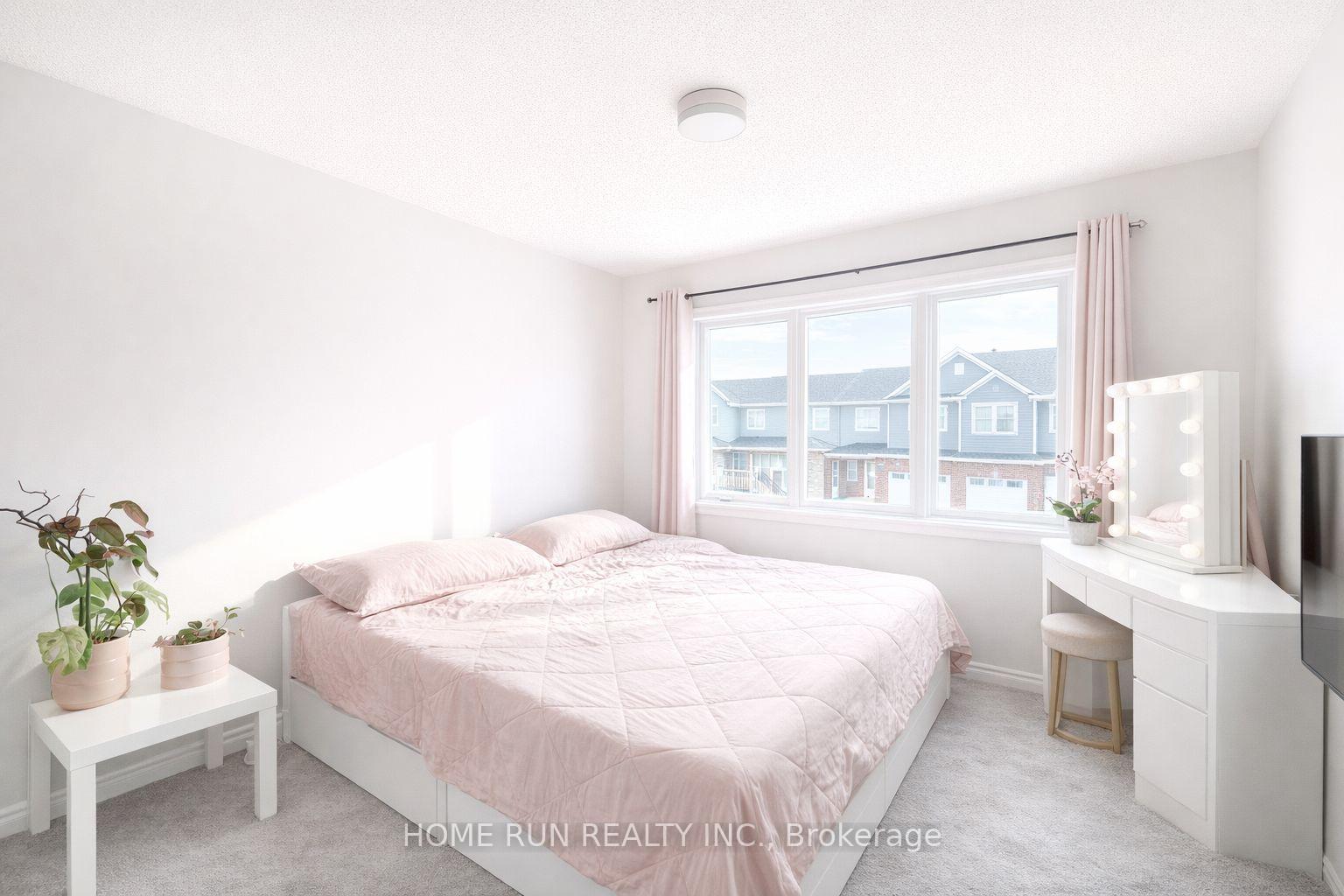 Photo 11 of 241 Surface Lane, Ottawa, Barrhaven - Half Moon Bay — HOMEH