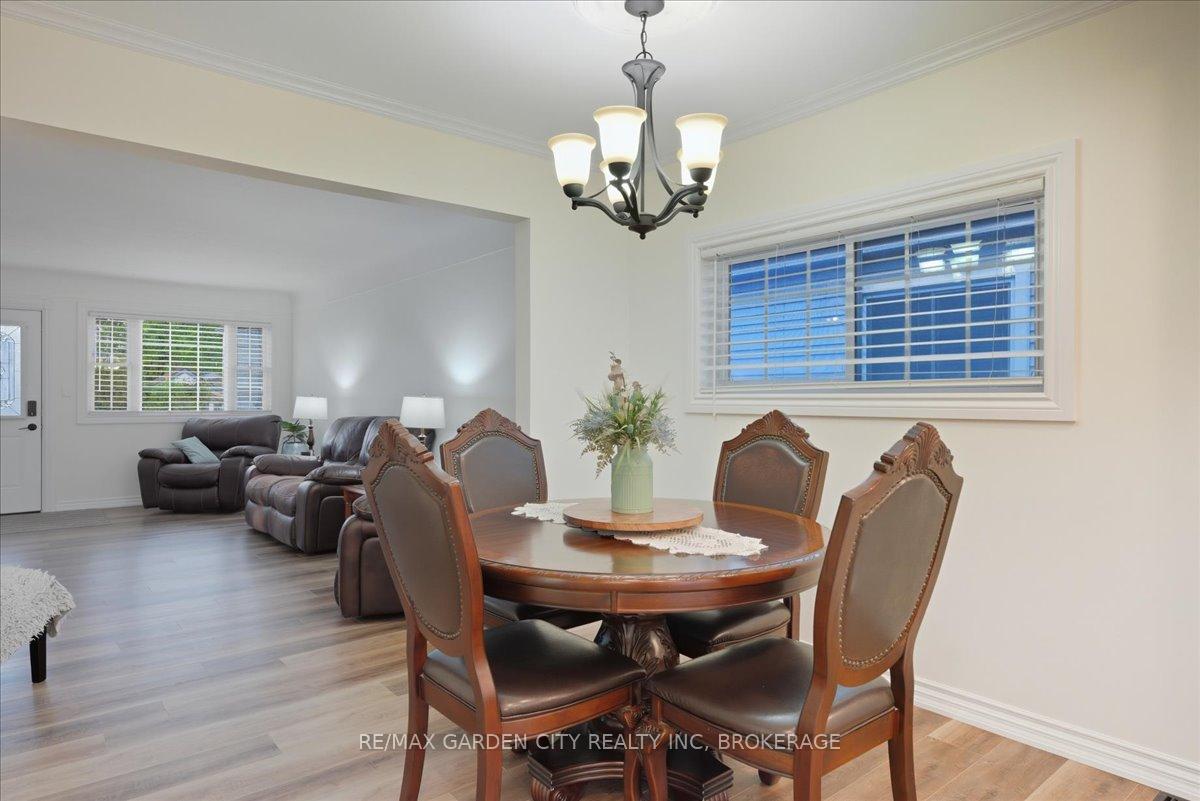 Photo 11 of 5294 Slater Avenue, Niagara Falls, Cherrywood — HOMEH