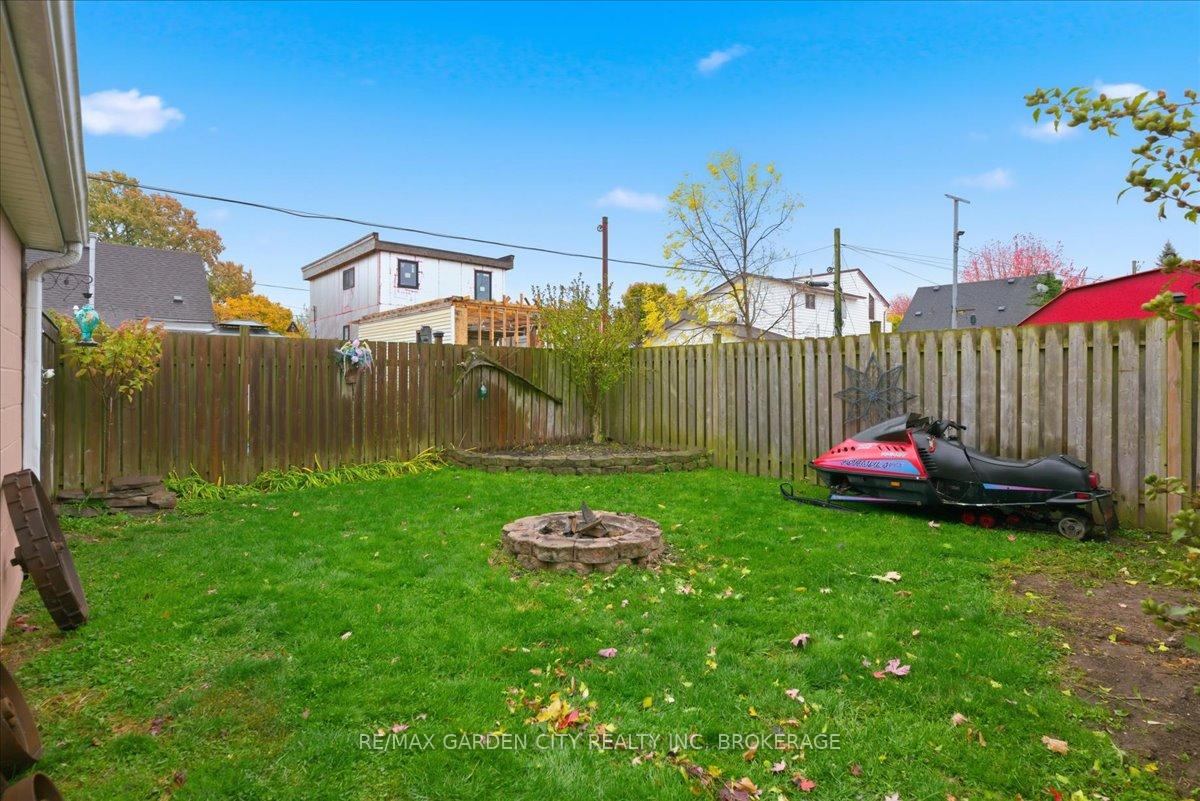 Photo 28 of 5294 Slater Avenue, Niagara Falls, Cherrywood — HOMEH