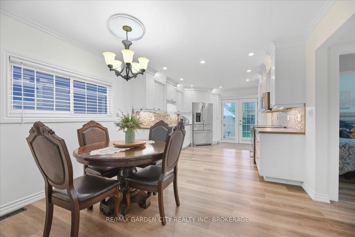 Photo 31 of 5294 Slater Avenue, Niagara Falls, Cherrywood — HOMEH