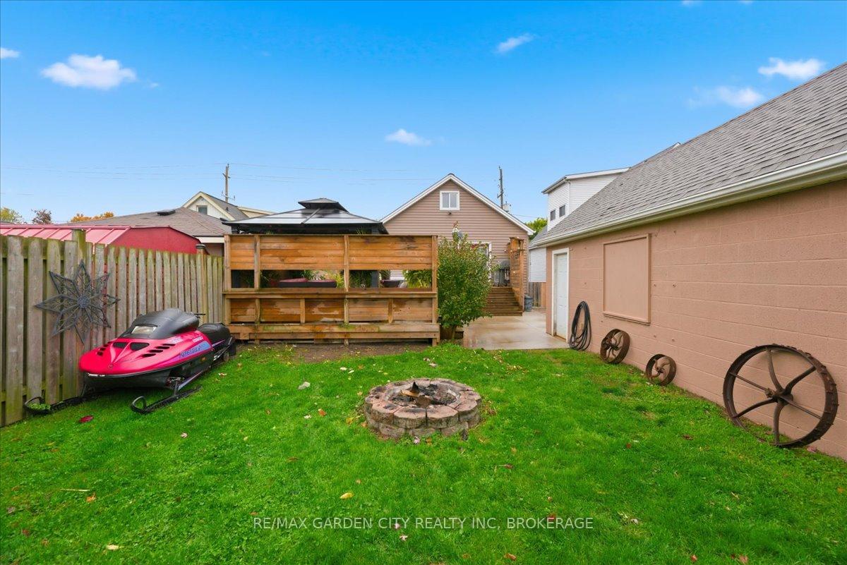 Photo 34 of 5294 Slater Avenue, Niagara Falls, Cherrywood — HOMEH