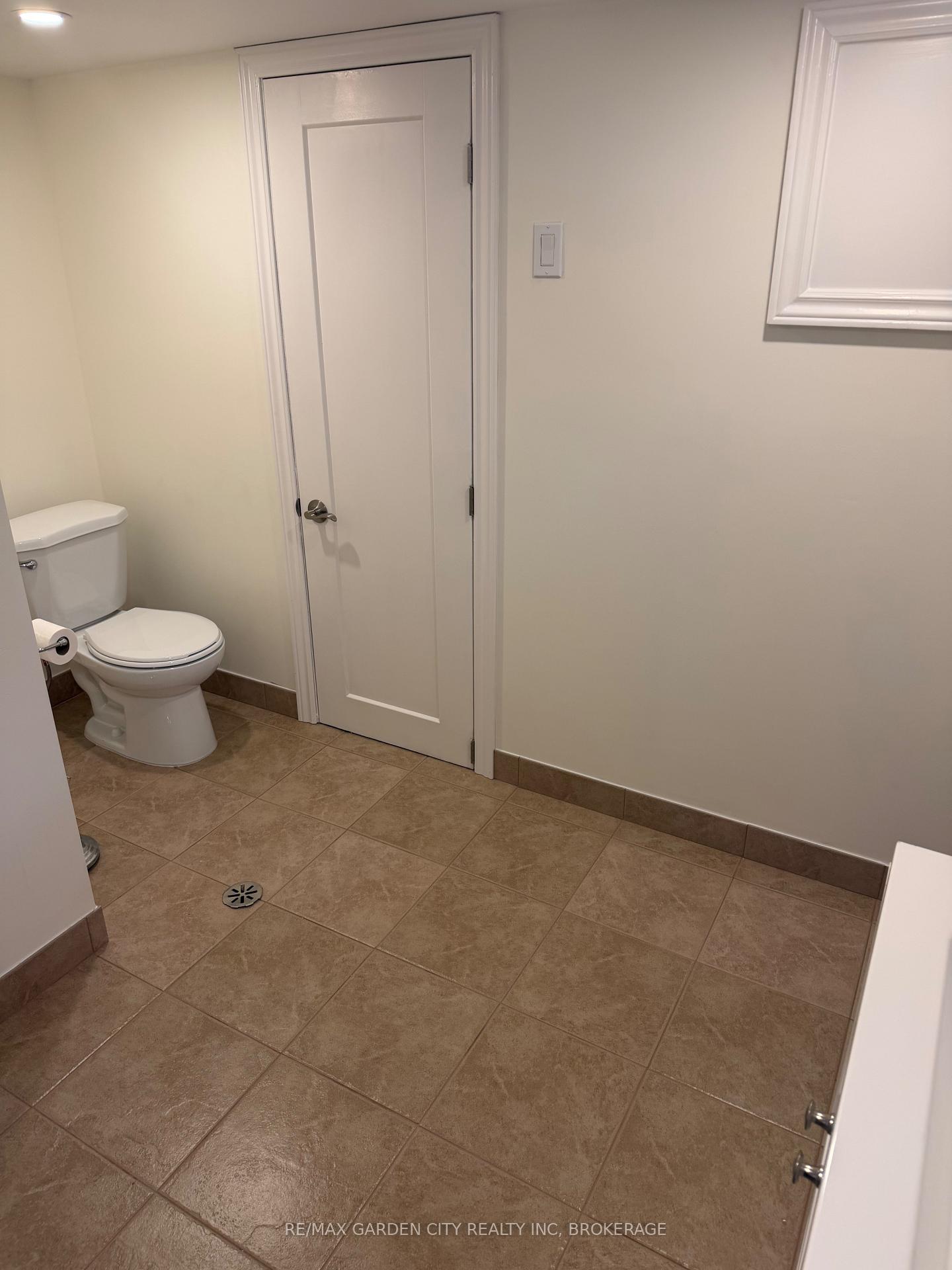 Photo 39 of 5294 Slater Avenue, Niagara Falls, Cherrywood — HOMEH