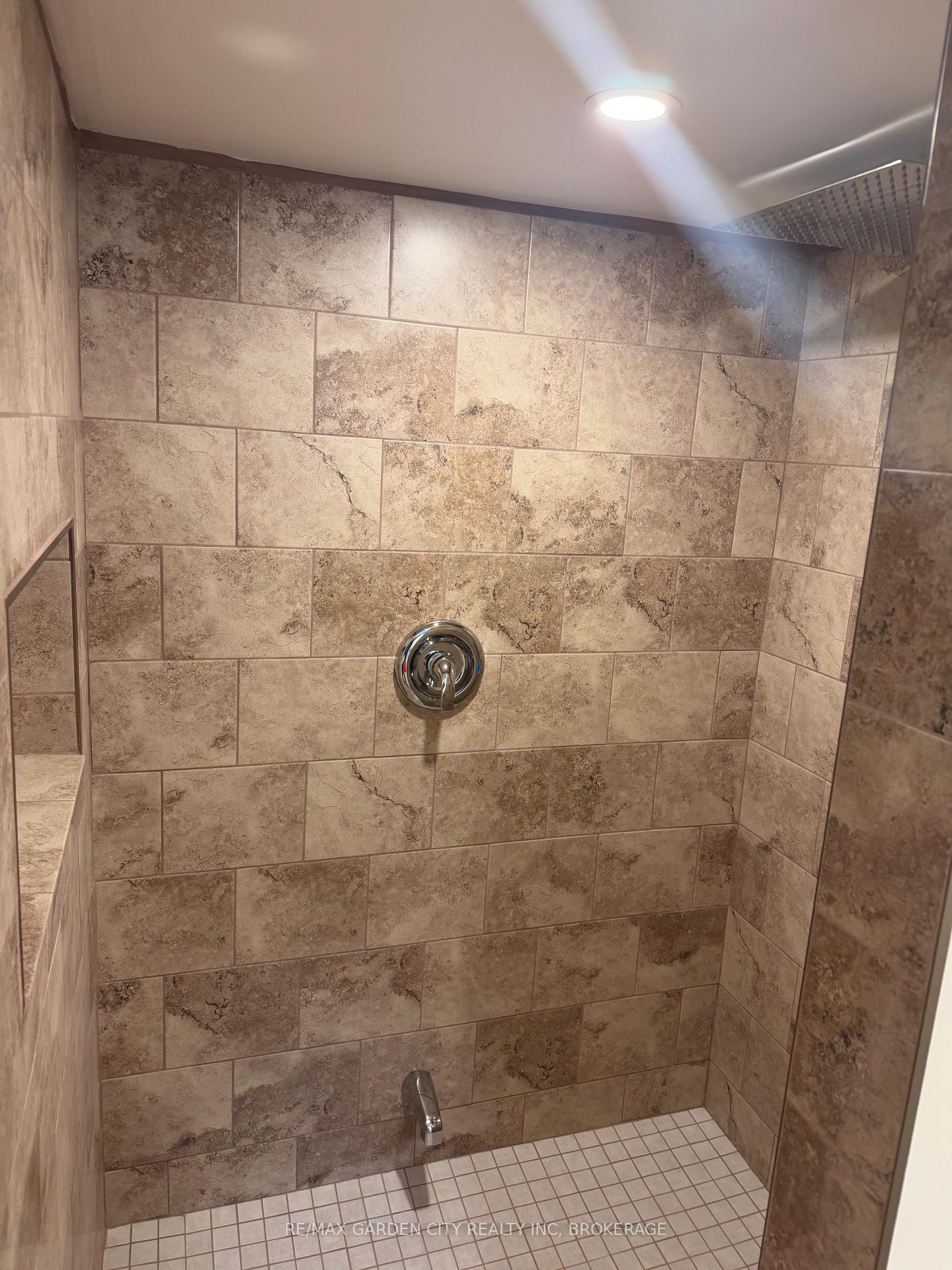 Photo 41 of 5294 Slater Avenue, Niagara Falls, Cherrywood — HOMEH