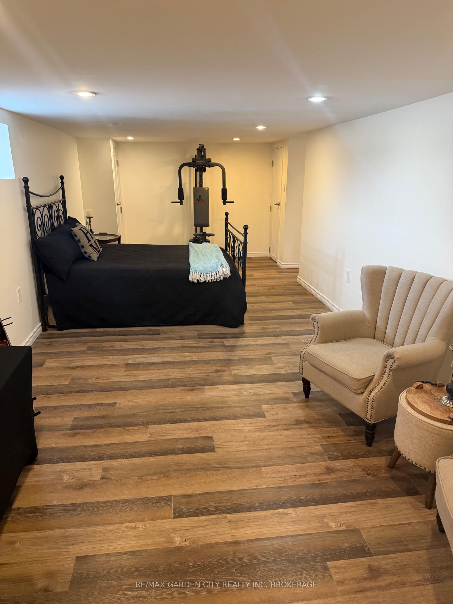Photo 44 of 5294 Slater Avenue, Niagara Falls, Cherrywood — HOMEH