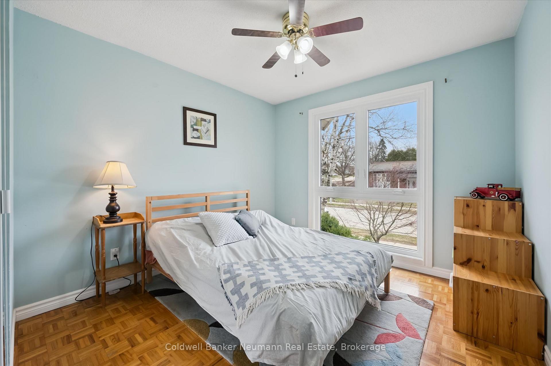 Photo 13 of 18 Gateway Drive, Guelph, Willow West/Sugarbush/West Acres — HOMEH