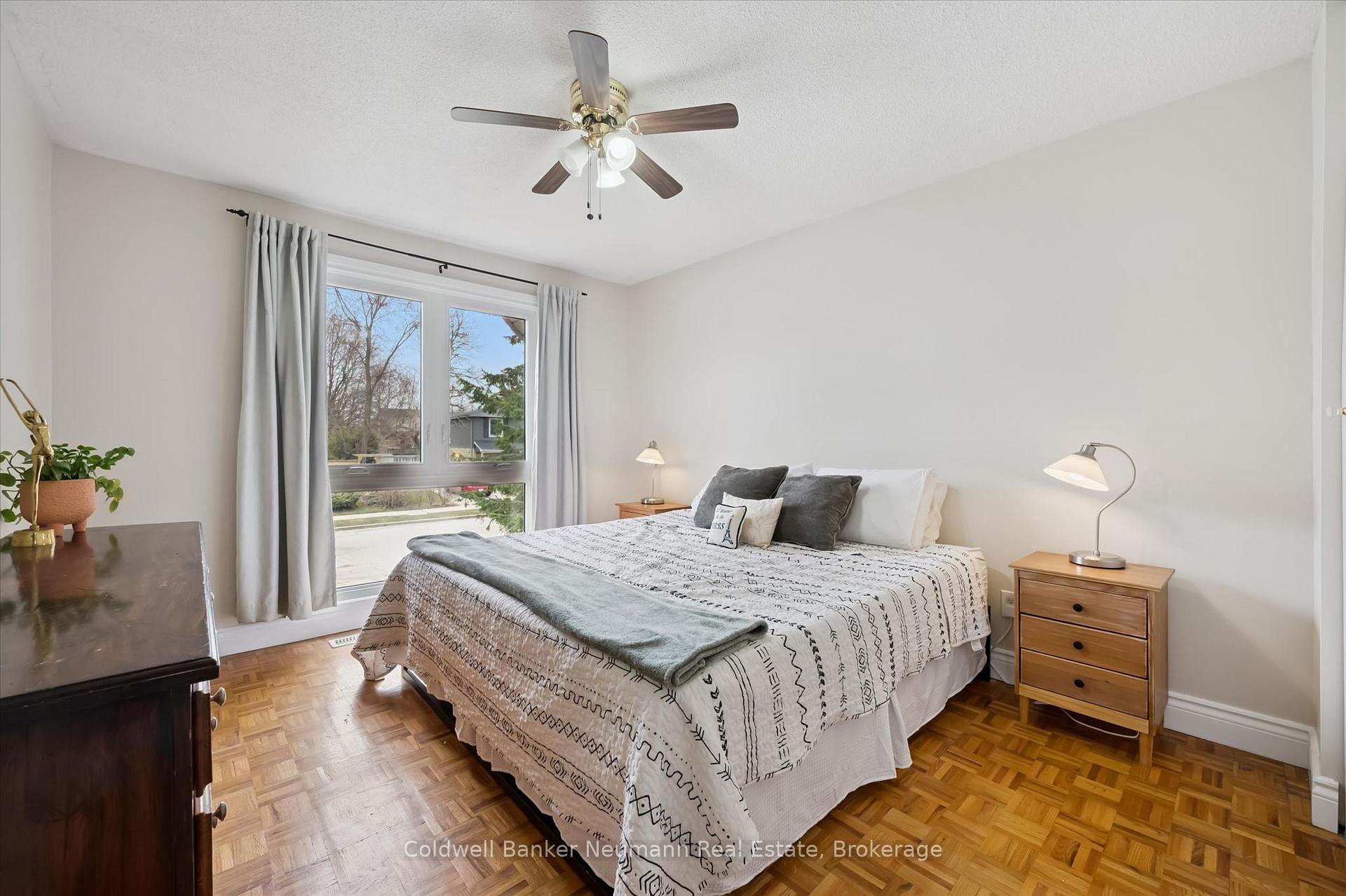 Photo 14 of 18 Gateway Drive, Guelph, Willow West/Sugarbush/West Acres — HOMEH