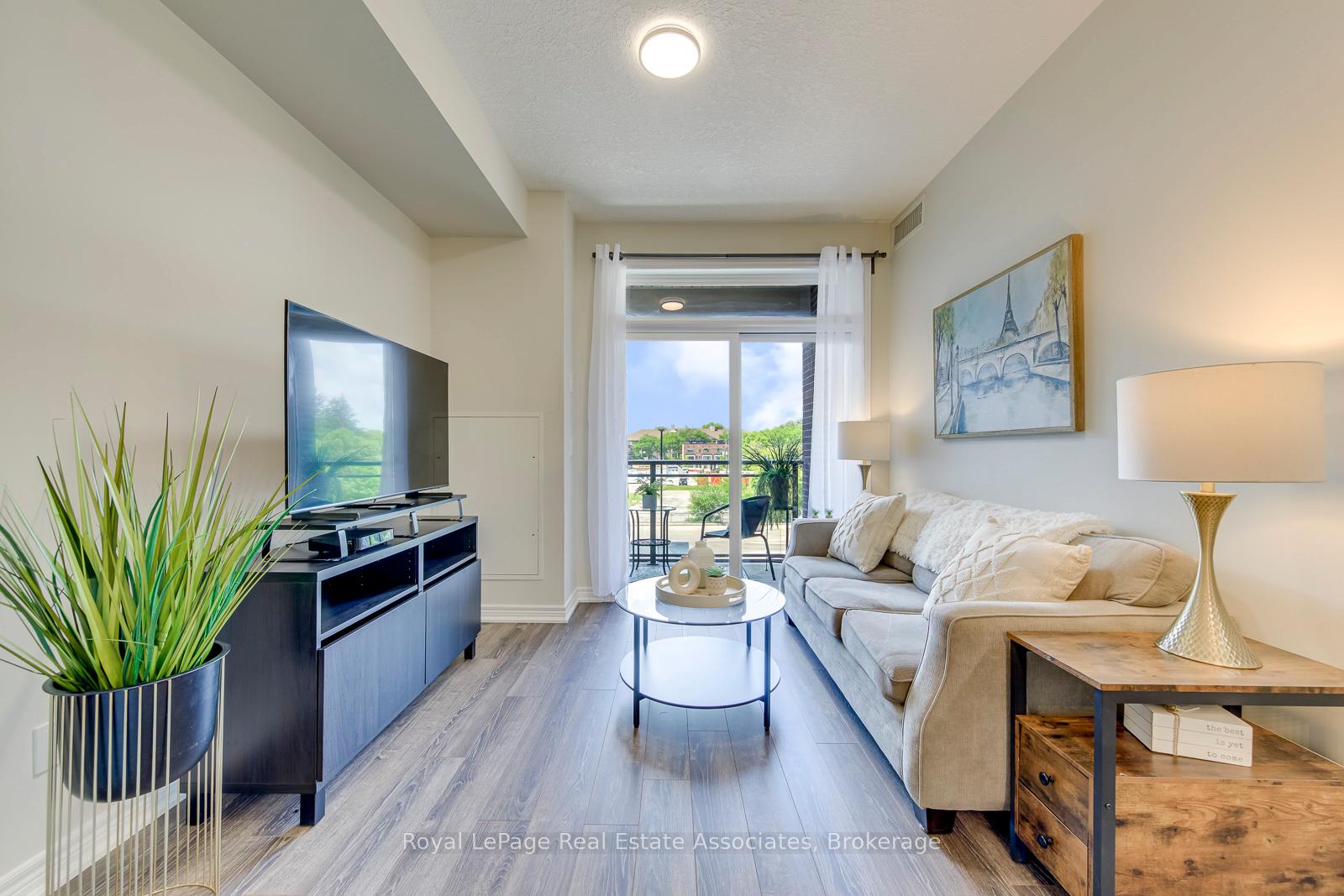 Photo 8 of Unit 324, 457 Plains Road E, Burlington, LaSalle — HOMEH