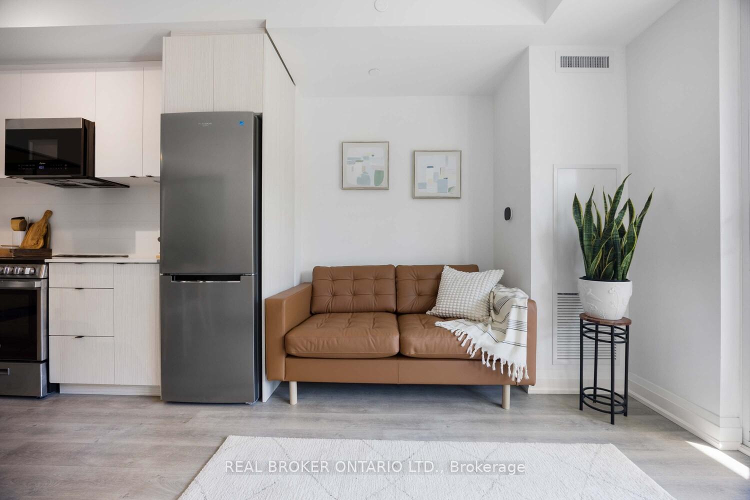 Photo 10 of Unit 210, 2369 Danforth Avenue, Toronto, East End-Danforth — HOMEH