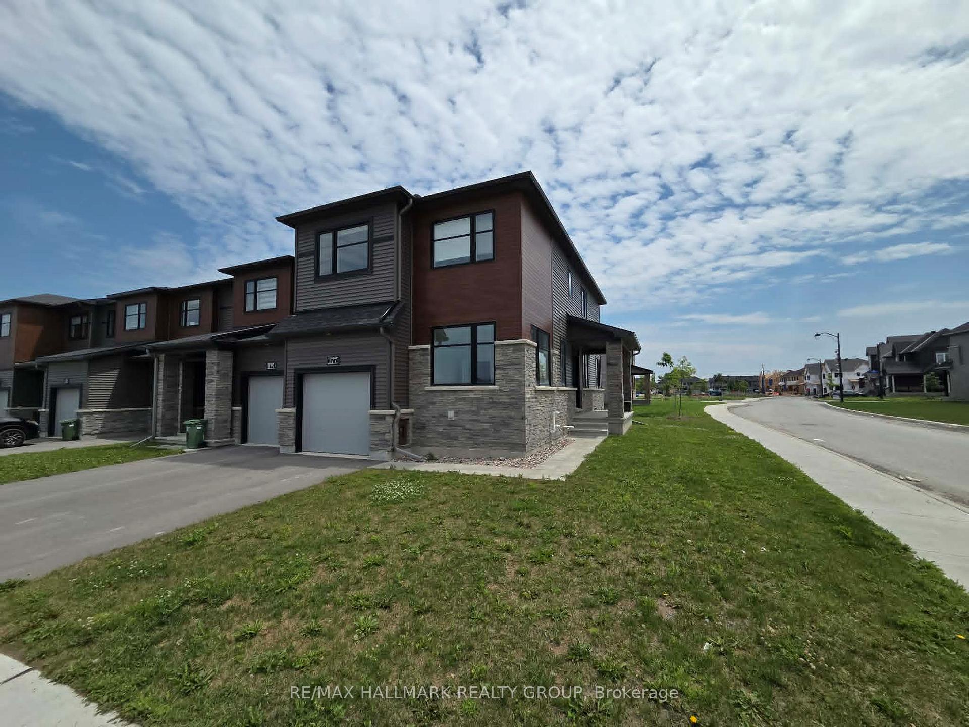 Photo 1 of 177 Invention Boulevard, Ottawa, Kanata - Morgan's Grant/South March — HOMEH