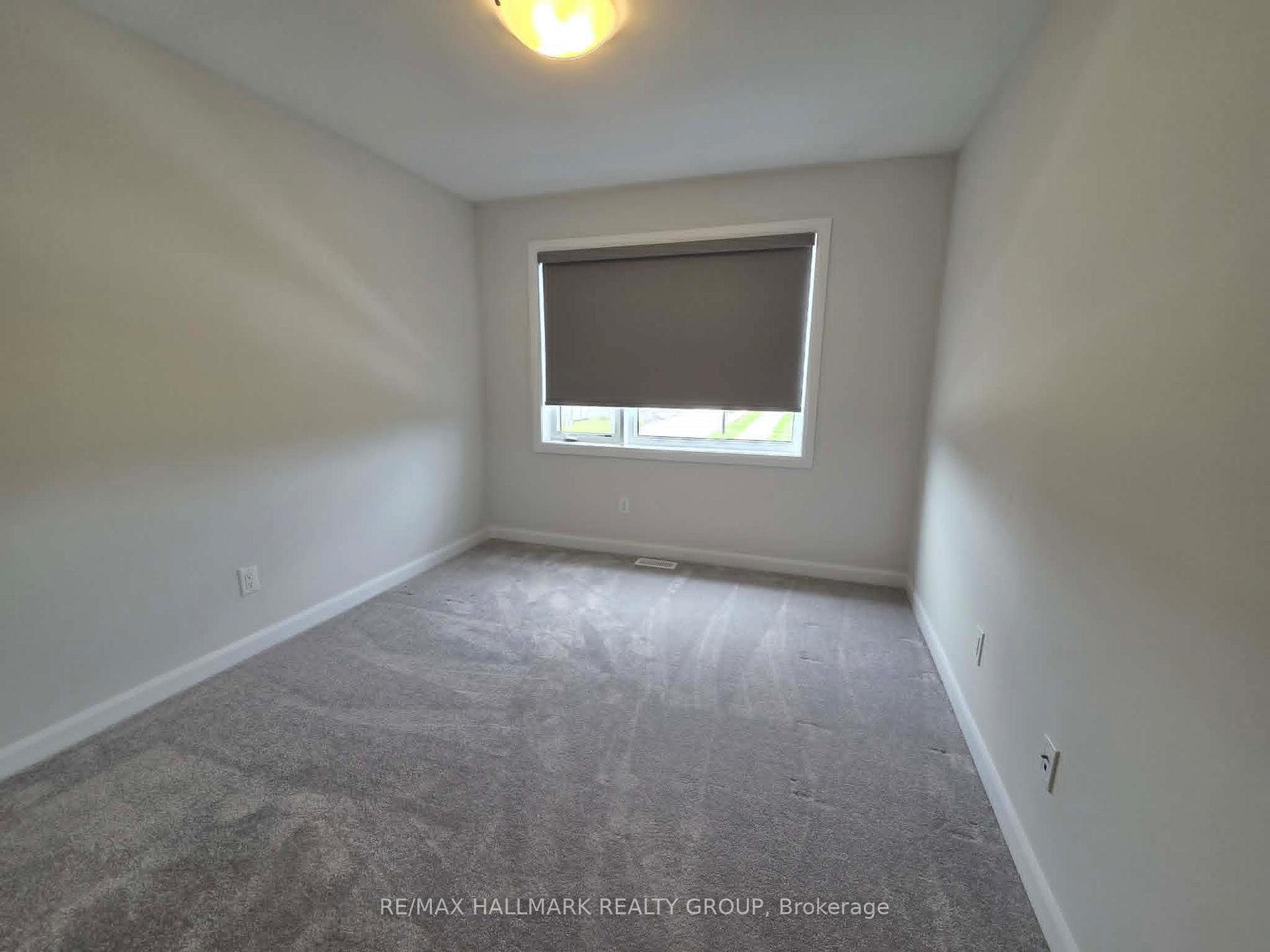 Photo 14 of 177 Invention Boulevard, Ottawa, Kanata - Morgan's Grant/South March — HOMEH