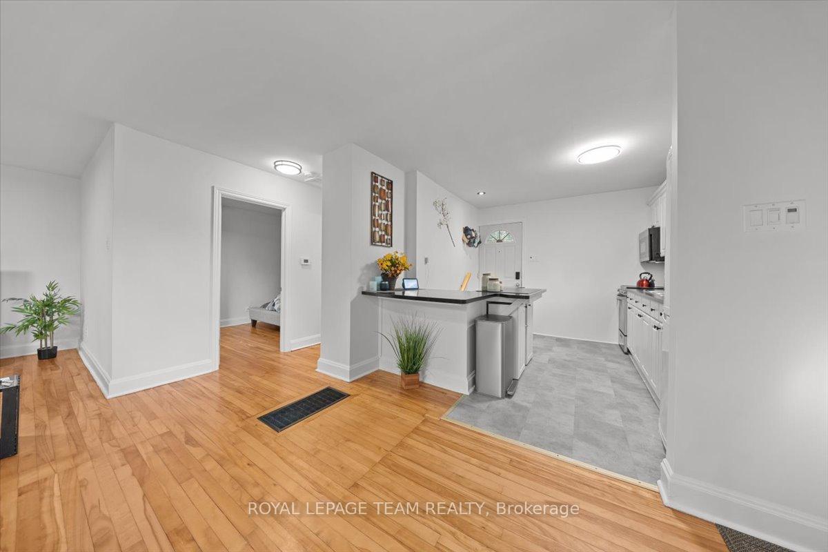 Photo 13 of 331 Beechgrove Avenue, Ottawa, Westboro North — HOMEH