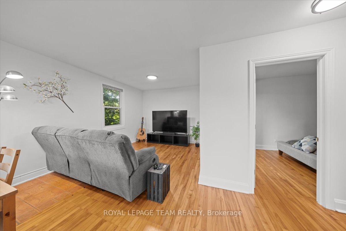 Photo 15 of 331 Beechgrove Avenue, Ottawa, Westboro North — HOMEH