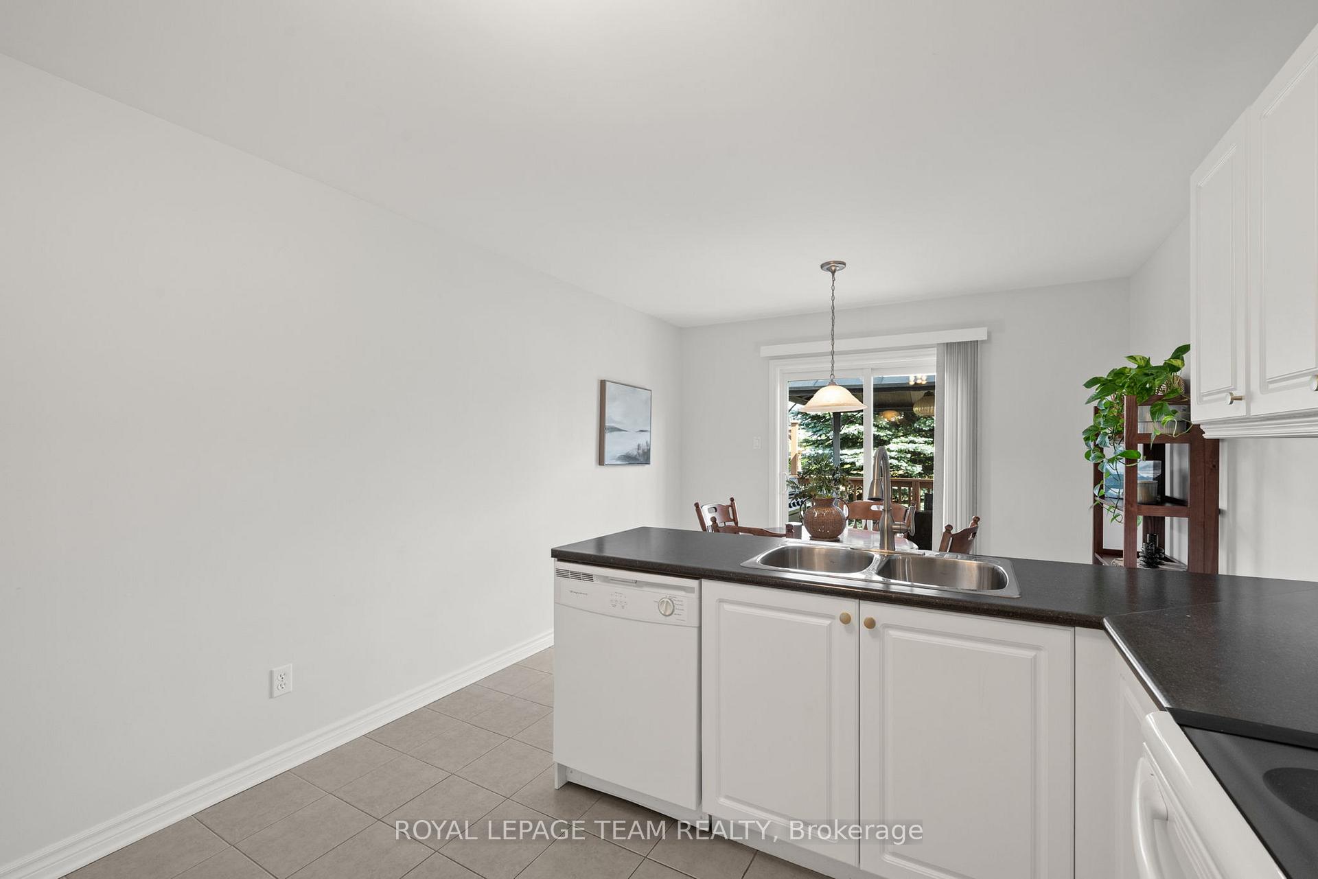 Photo 19 of 6 Stonehaven Way, Arnprior, Arnprior — HOMEH