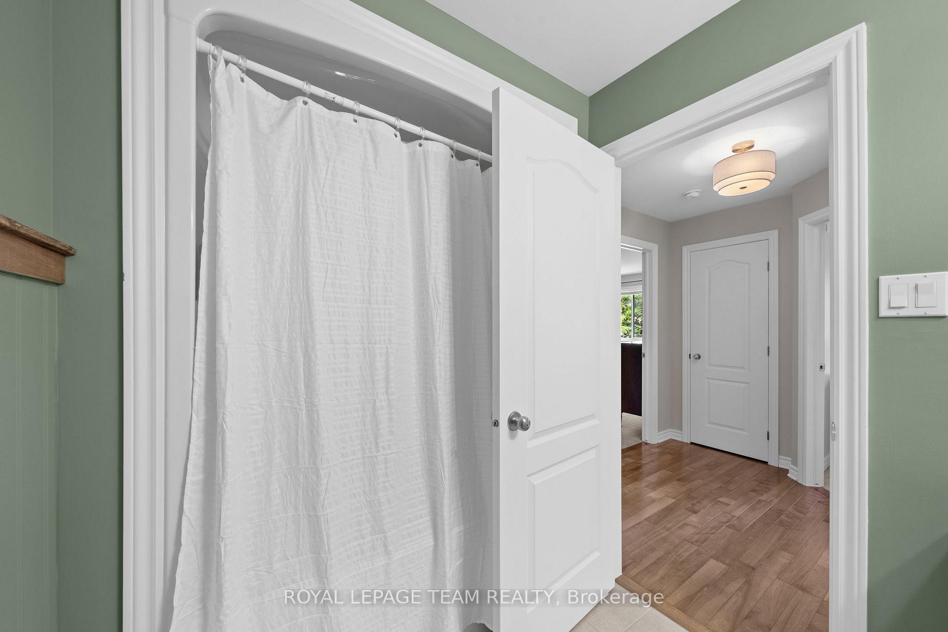 Photo 36 of 6 Stonehaven Way, Arnprior, Arnprior — HOMEH