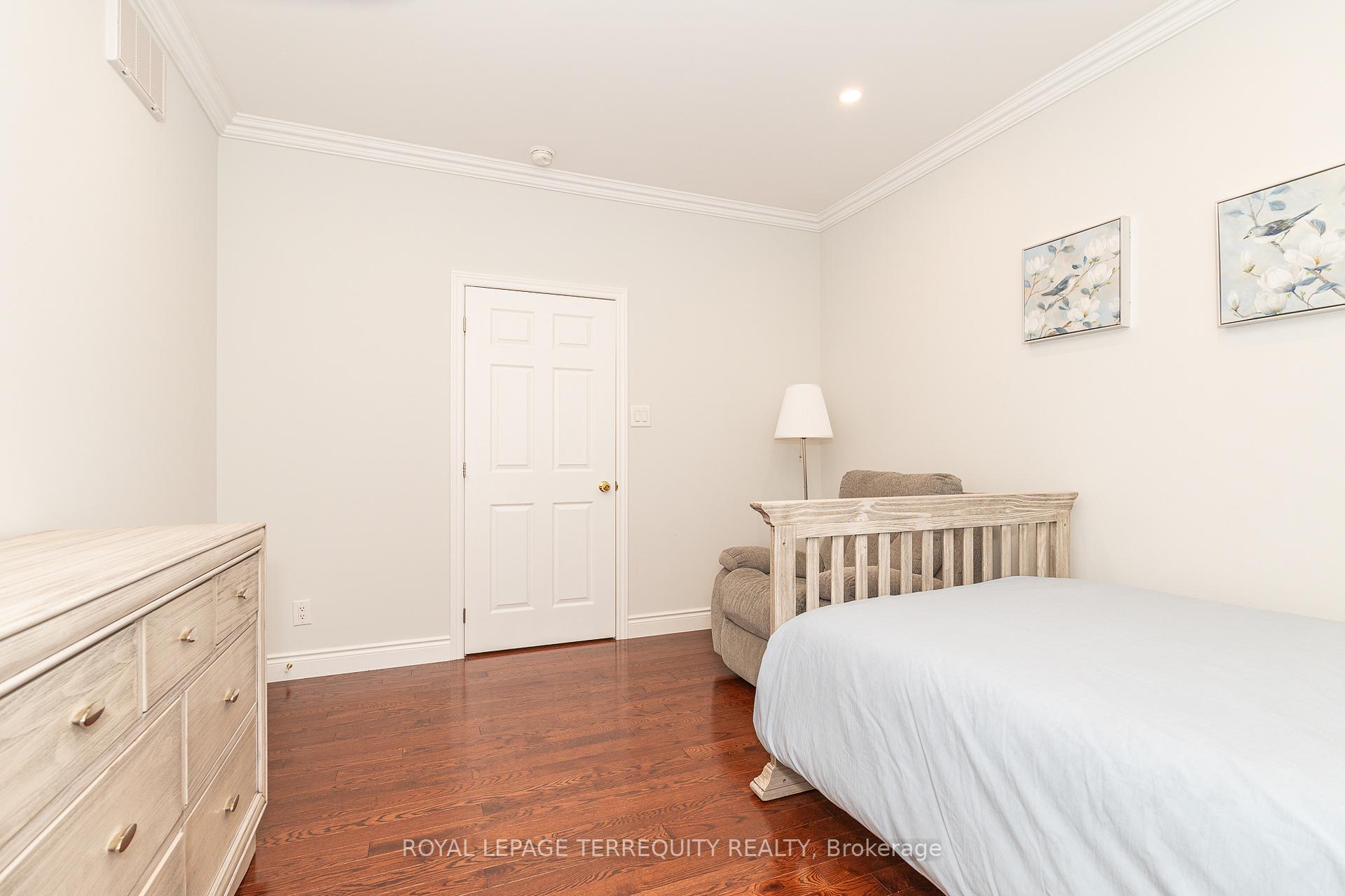 Photo 22 of 3 Gair Drive, Etobicoke, Alderwood — HOMEH