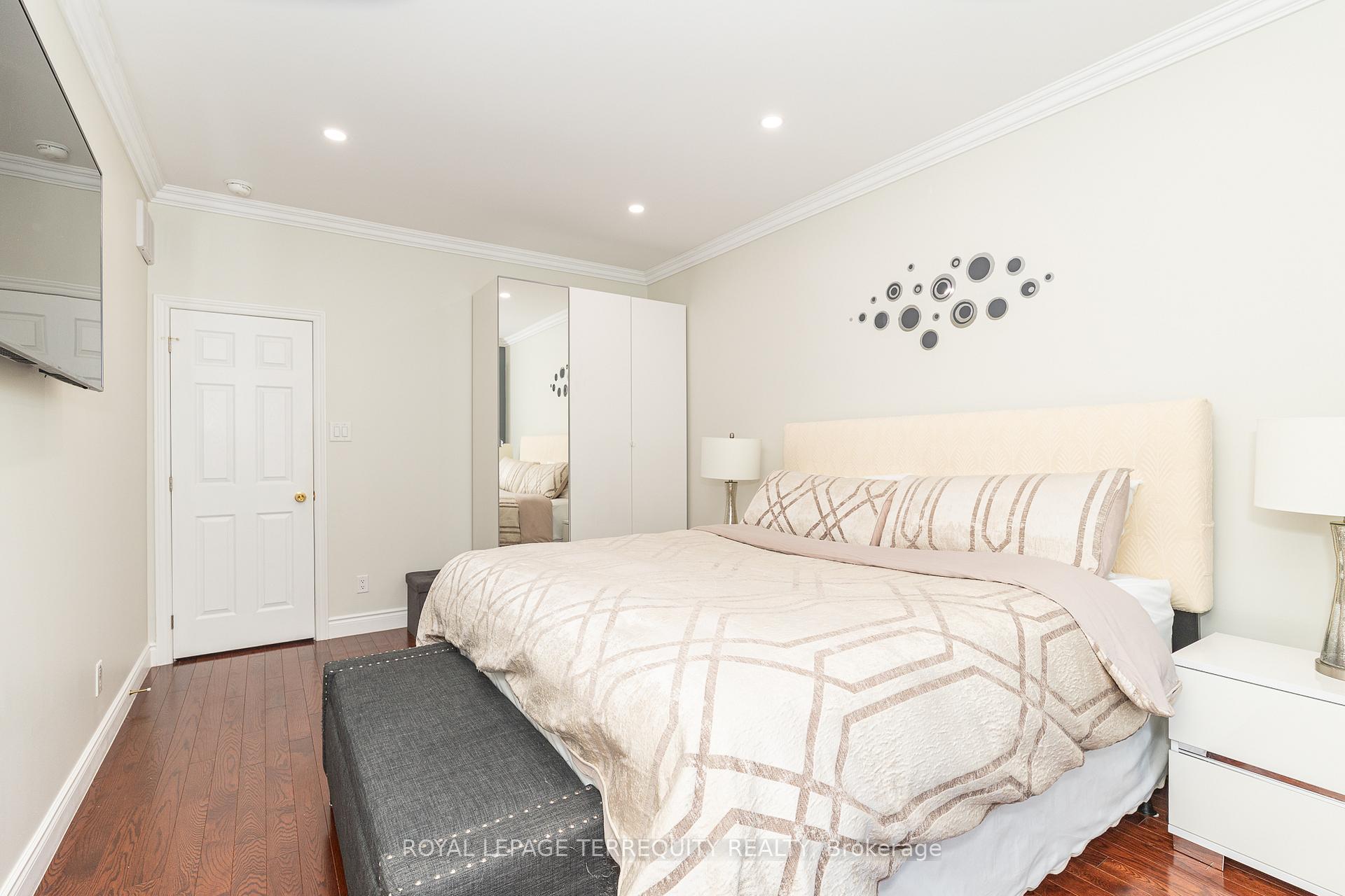 Photo 24 of 3 Gair Drive, Etobicoke, Alderwood — HOMEH
