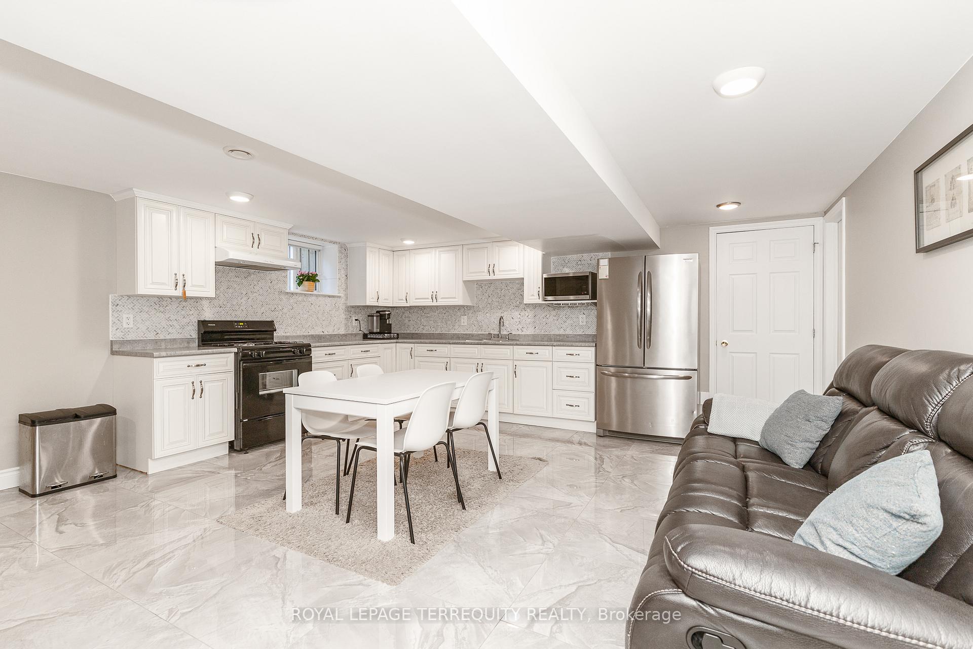 Photo 29 of 3 Gair Drive, Etobicoke, Alderwood — HOMEH