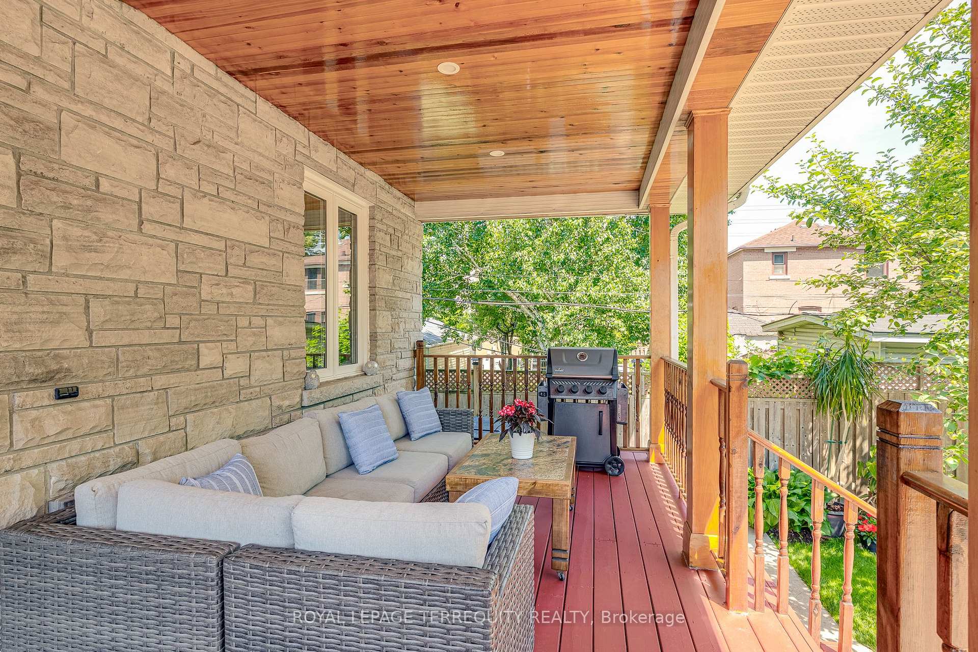 Photo 38 of 3 Gair Drive, Etobicoke, Alderwood — HOMEH