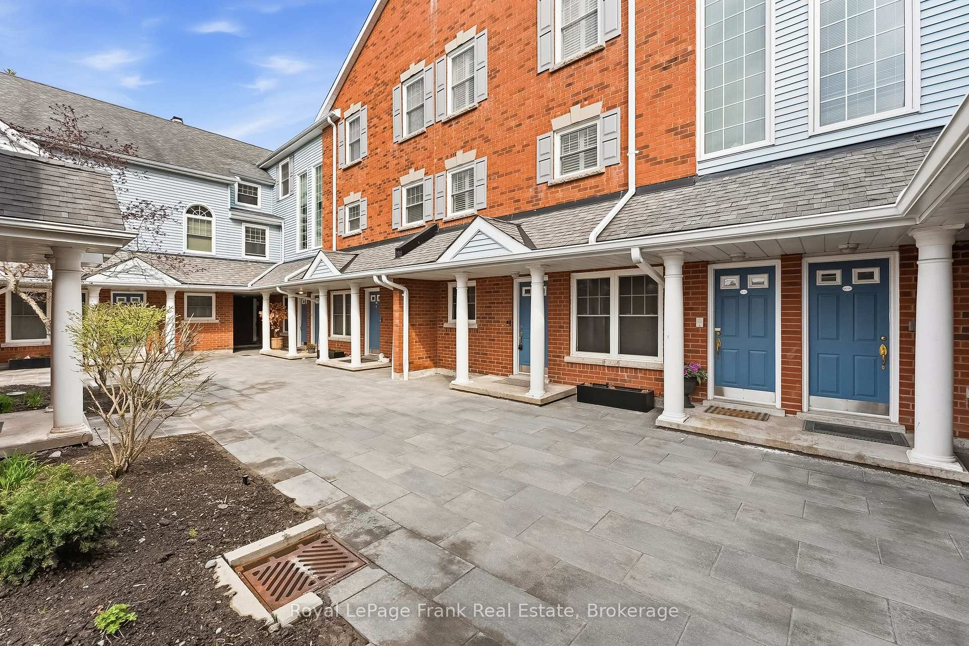 Photo 2 of Unit D8, 1663 Nash Road, Clarington, Courtice — HOMEH