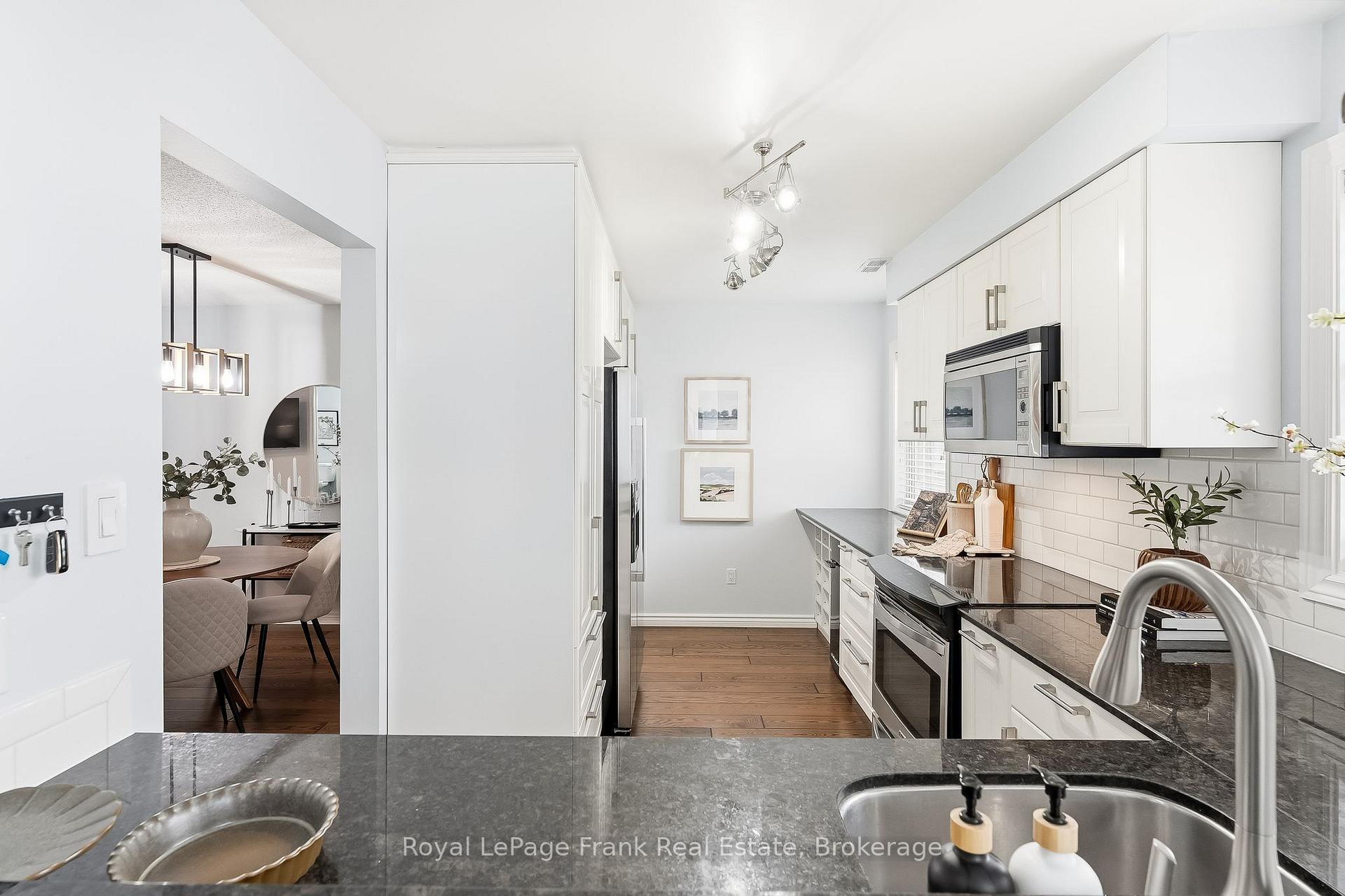 Photo 14 of Unit D8, 1663 Nash Road, Clarington, Courtice — HOMEH