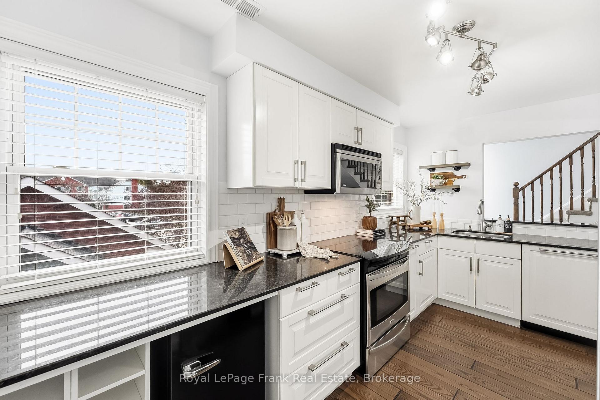 Photo 17 of Unit D8, 1663 Nash Road, Clarington, Courtice — HOMEH