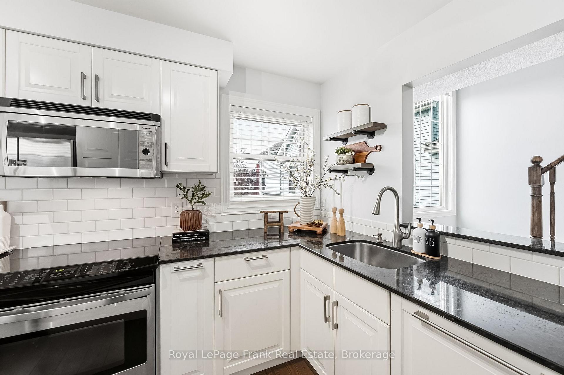 Photo 18 of Unit D8, 1663 Nash Road, Clarington, Courtice — HOMEH