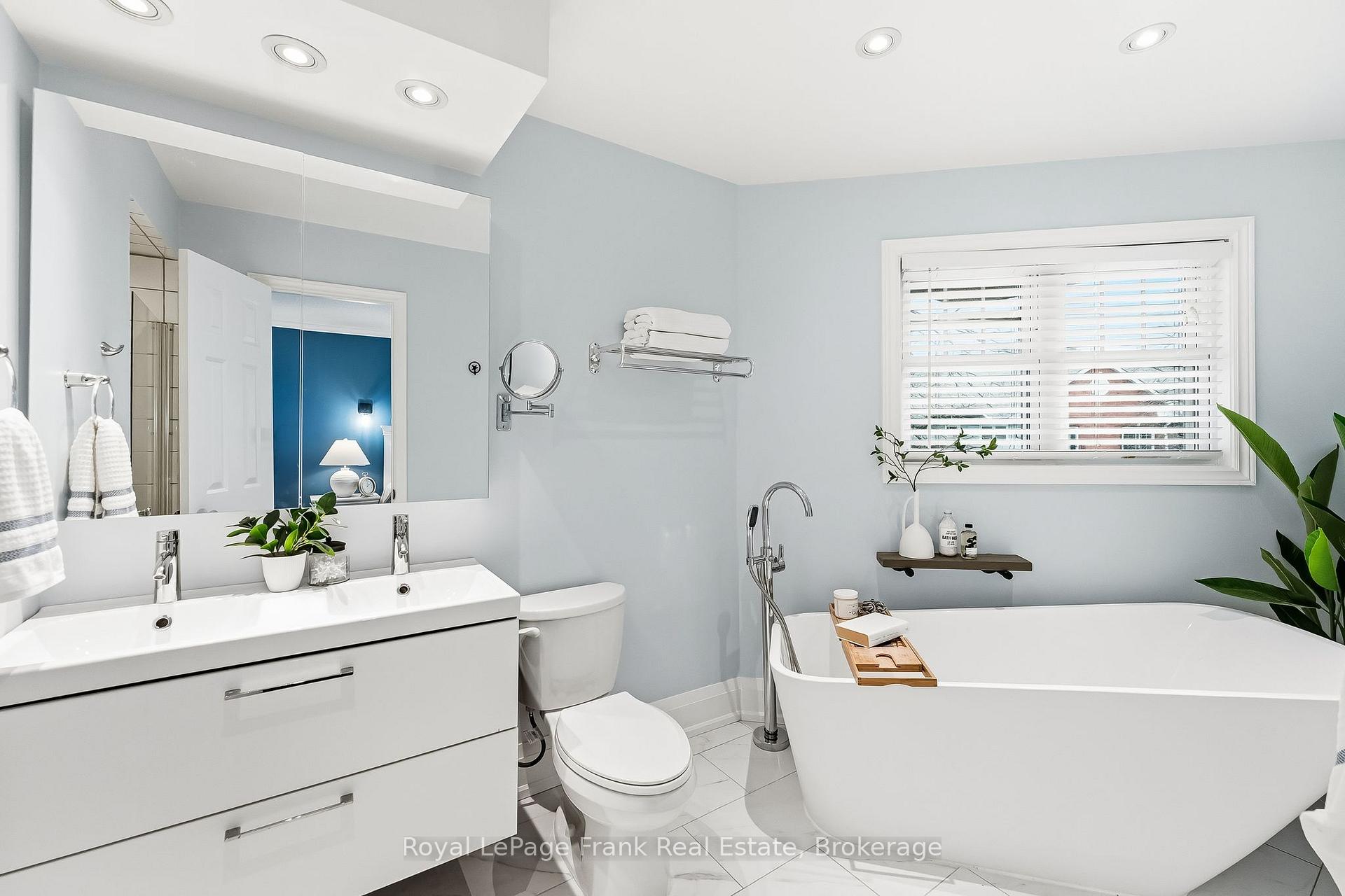 Photo 25 of Unit D8, 1663 Nash Road, Clarington, Courtice — HOMEH