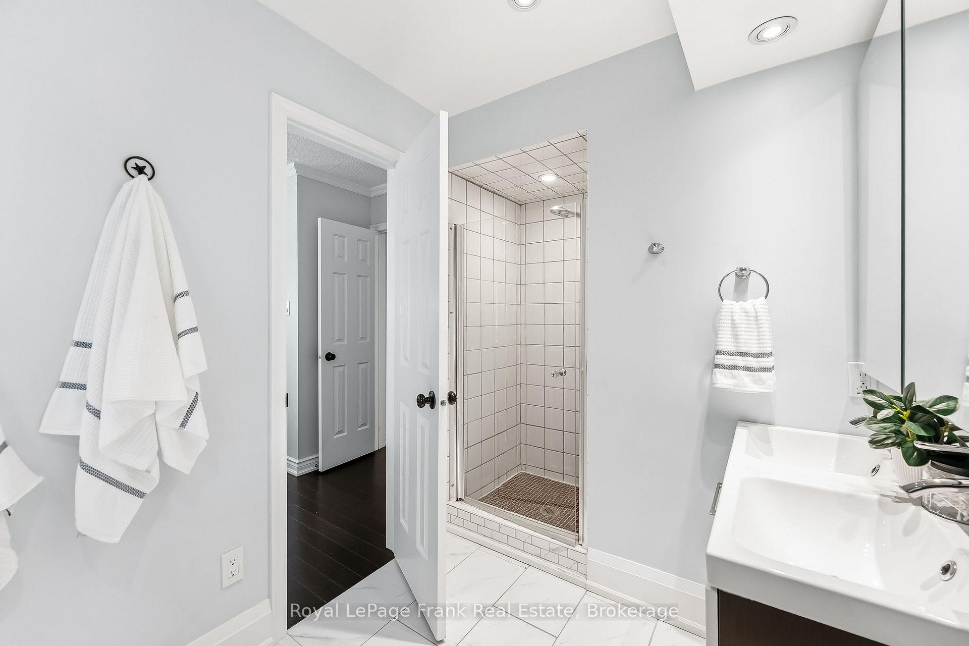Photo 26 of Unit D8, 1663 Nash Road, Clarington, Courtice — HOMEH