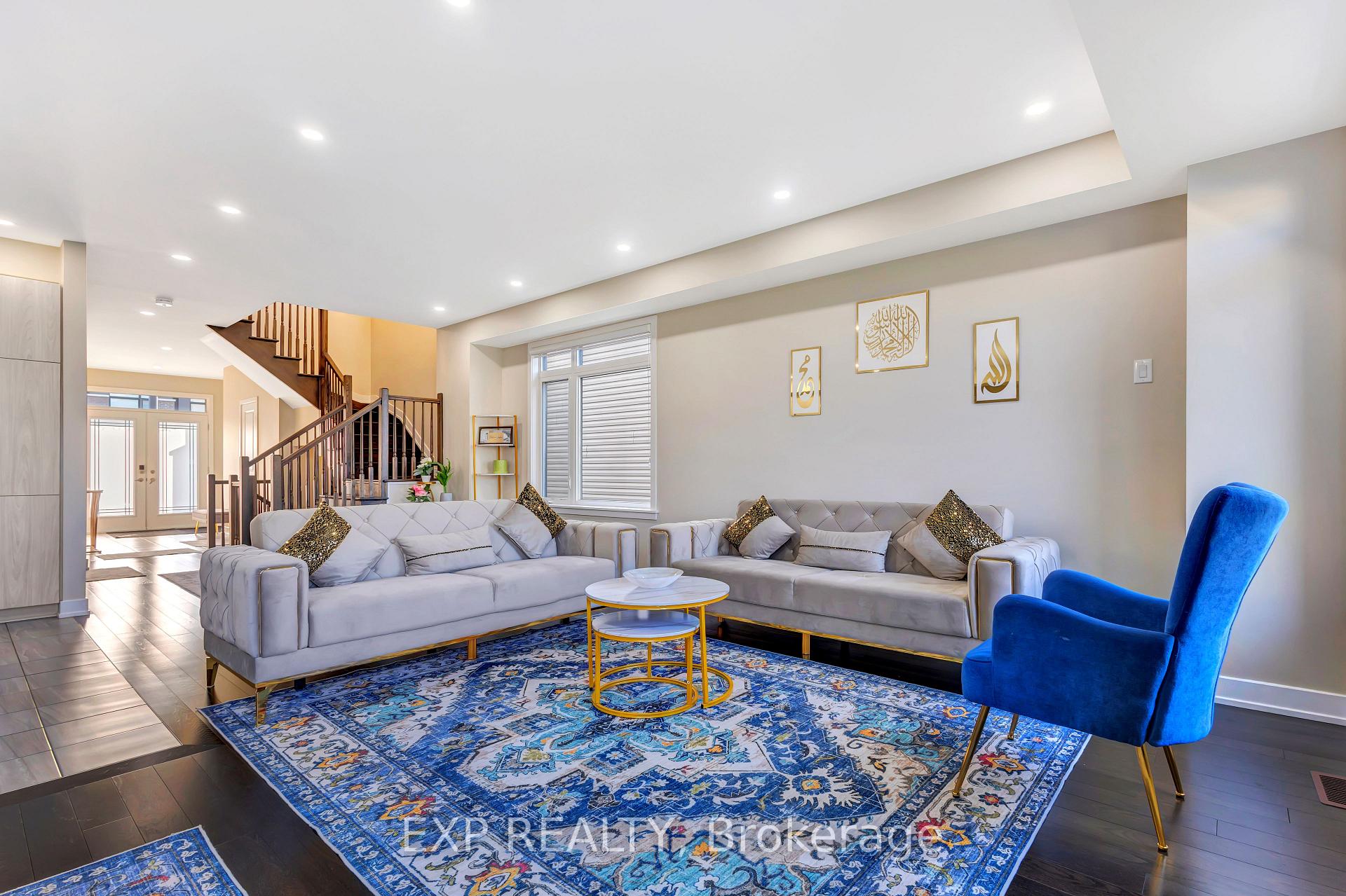 Photo 3 of 1007 Hydrangea Avenue, Ottawa, Riverside South/Gloucester Glen — HOMEH