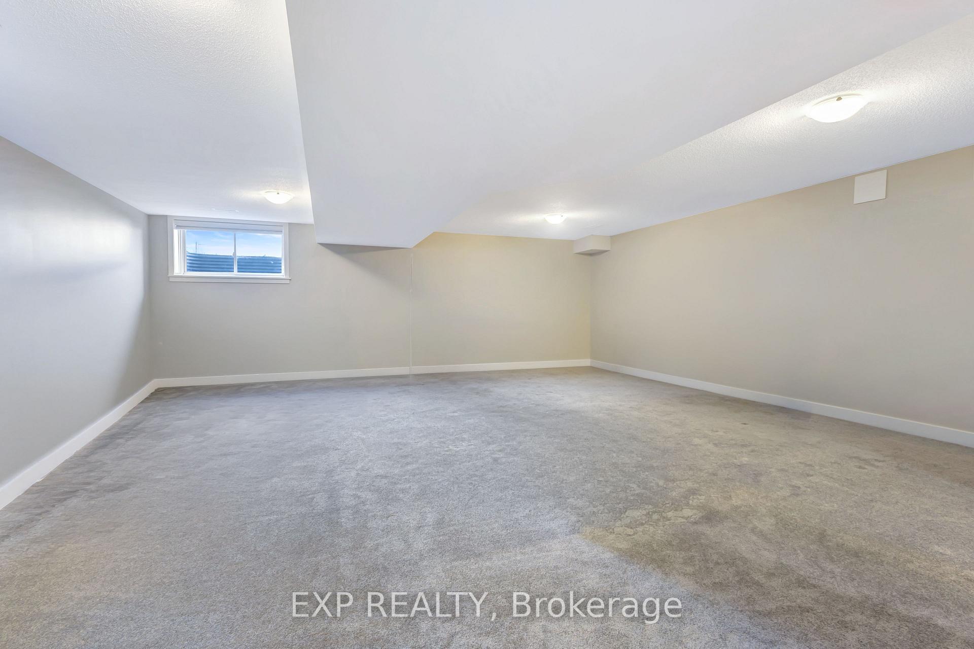 Photo 8 of 1007 Hydrangea Avenue, Ottawa, Riverside South/Gloucester Glen — HOMEH