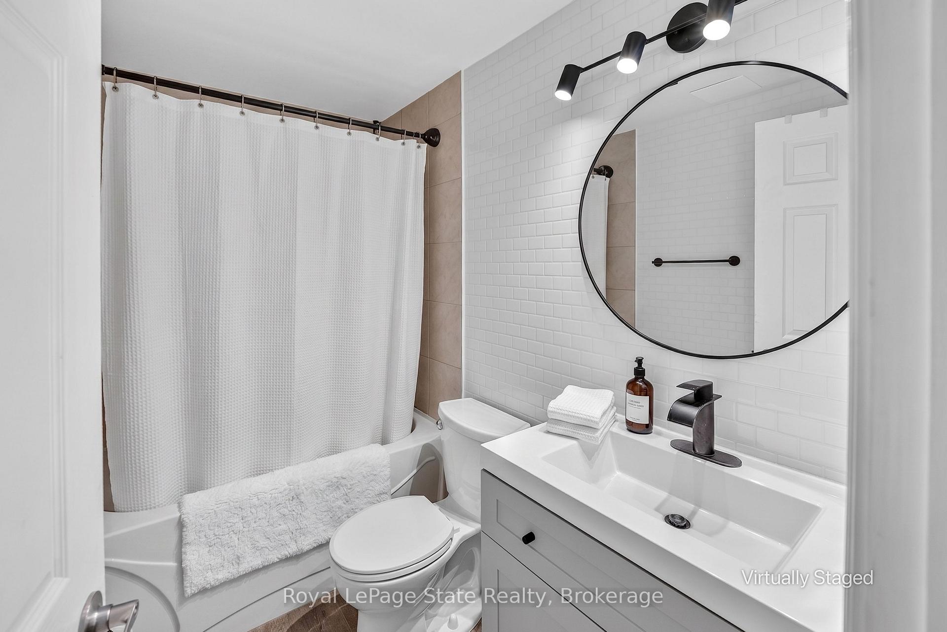 Photo 7 of Unit 1, 37 Conroy Crescent, Guelph, Dovercliffe Park/Old University — HOMEH