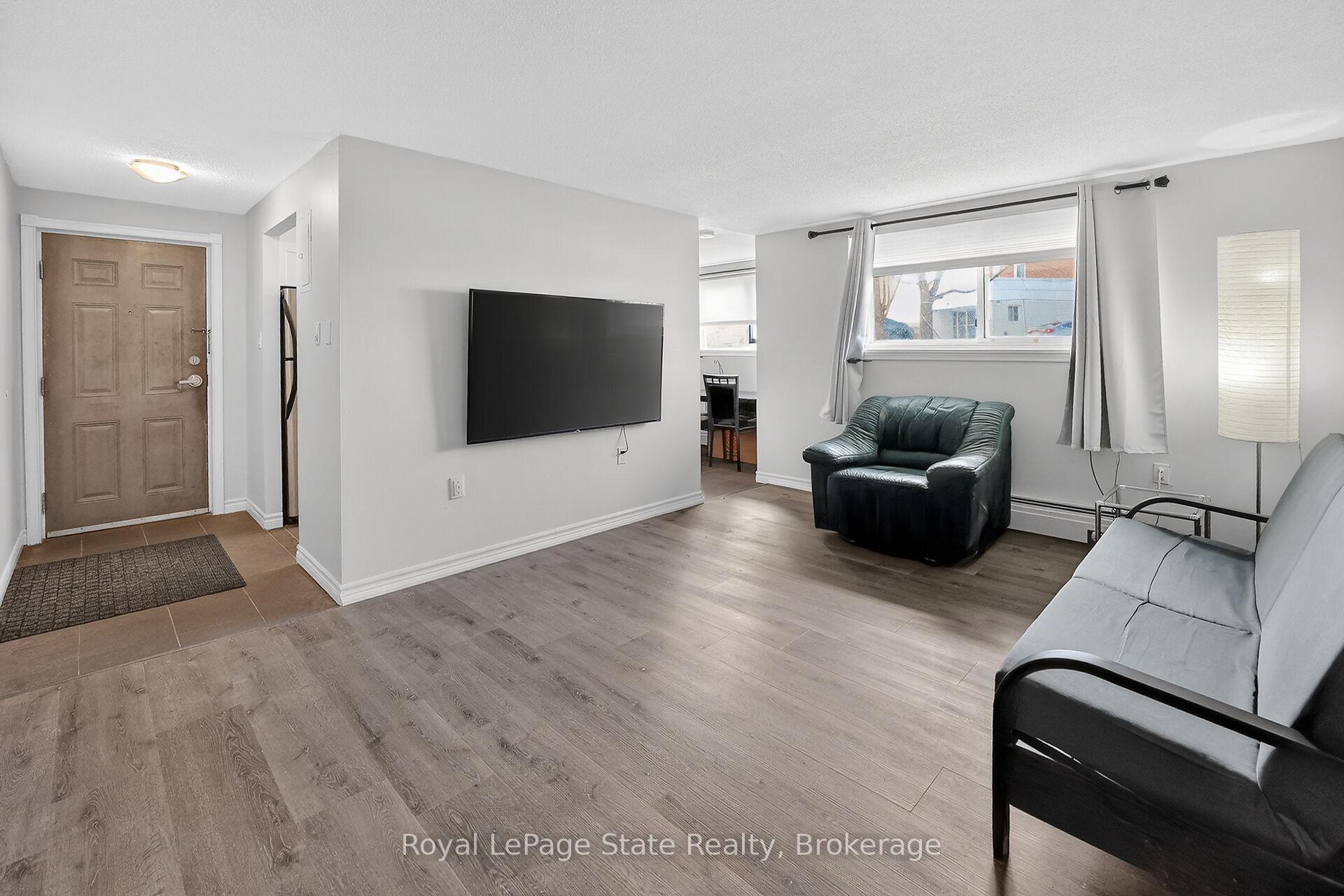 Photo 9 of Unit 1, 37 Conroy Crescent, Guelph, Dovercliffe Park/Old University — HOMEH