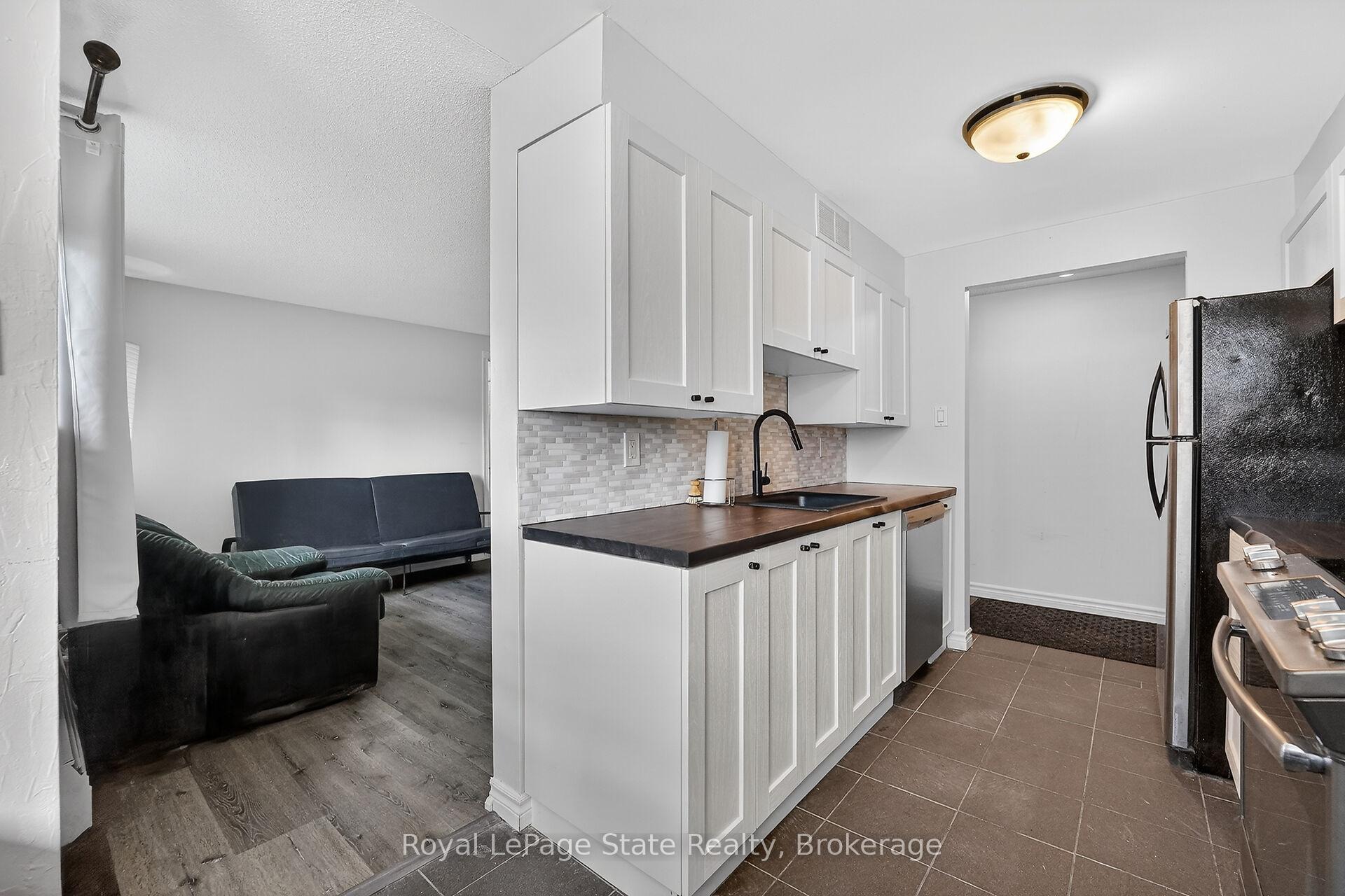 Photo 12 of Unit 1, 37 Conroy Crescent, Guelph, Dovercliffe Park/Old University — HOMEH