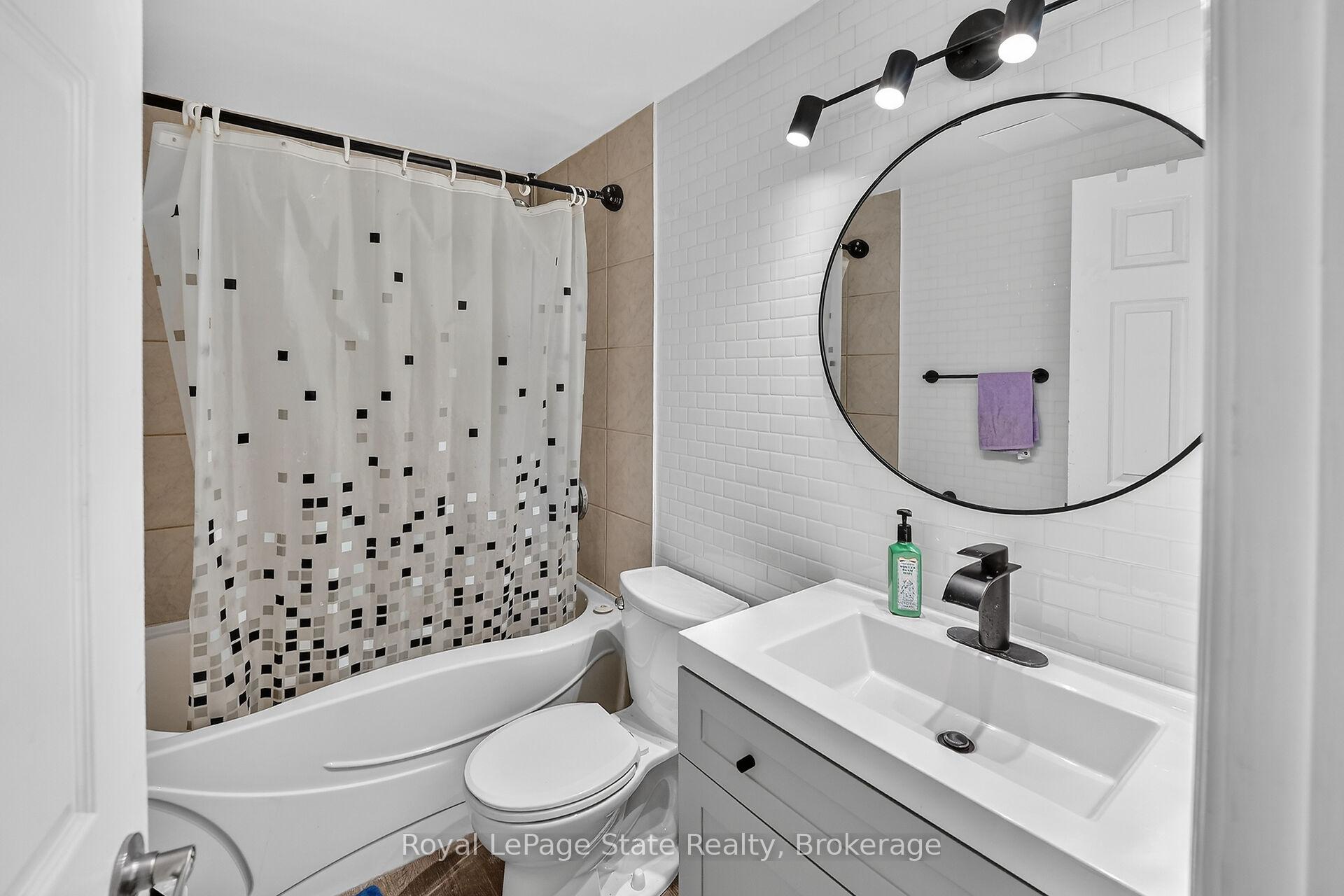 Photo 20 of Unit 1, 37 Conroy Crescent, Guelph, Dovercliffe Park/Old University — HOMEH