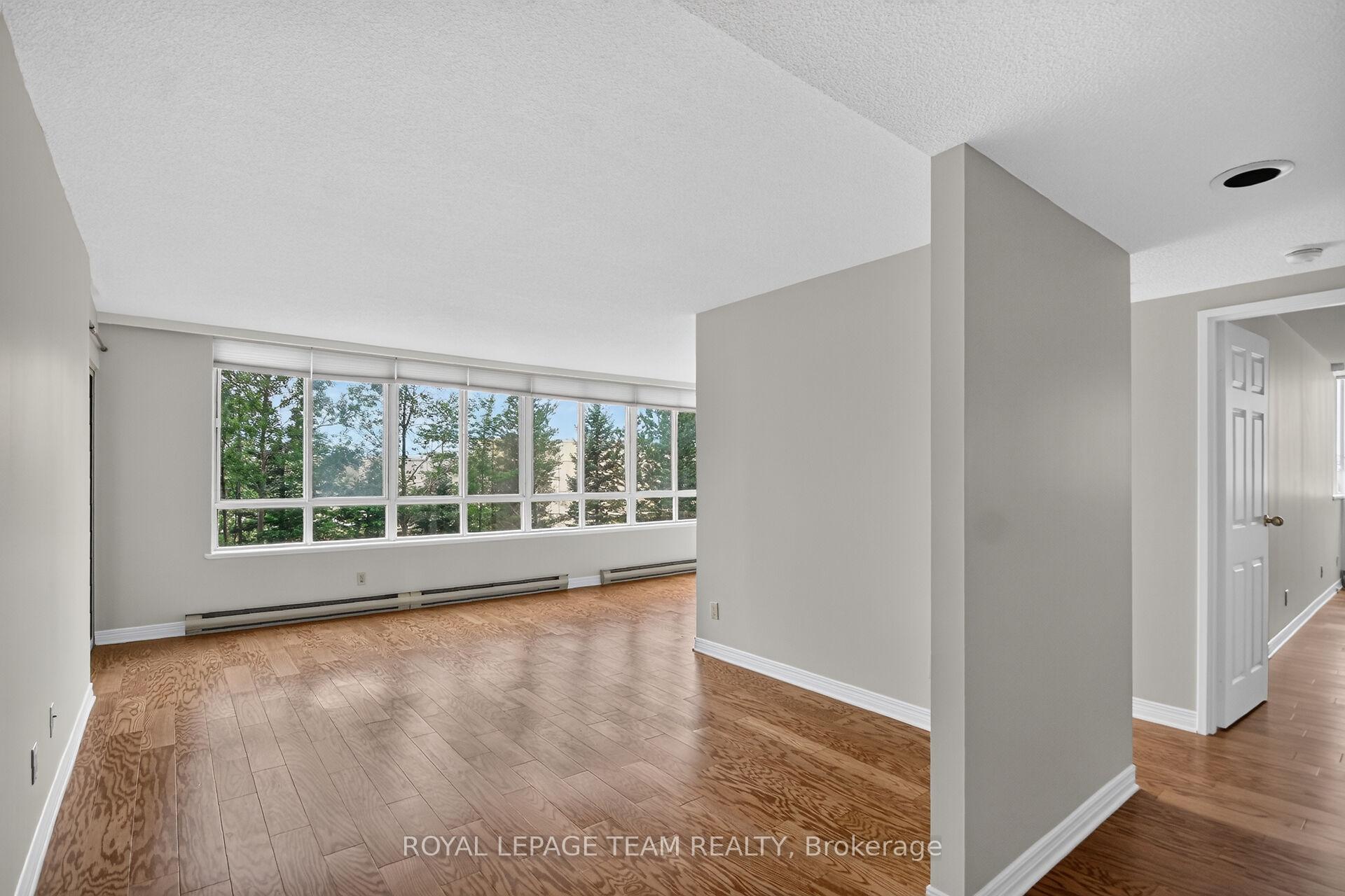 Photo 8 of Unit 201, 100 Grant Carman Drive, Ottawa, Borden Farm/Stewart Farm/Carleton Heights/Parkwood Hills — HOMEH